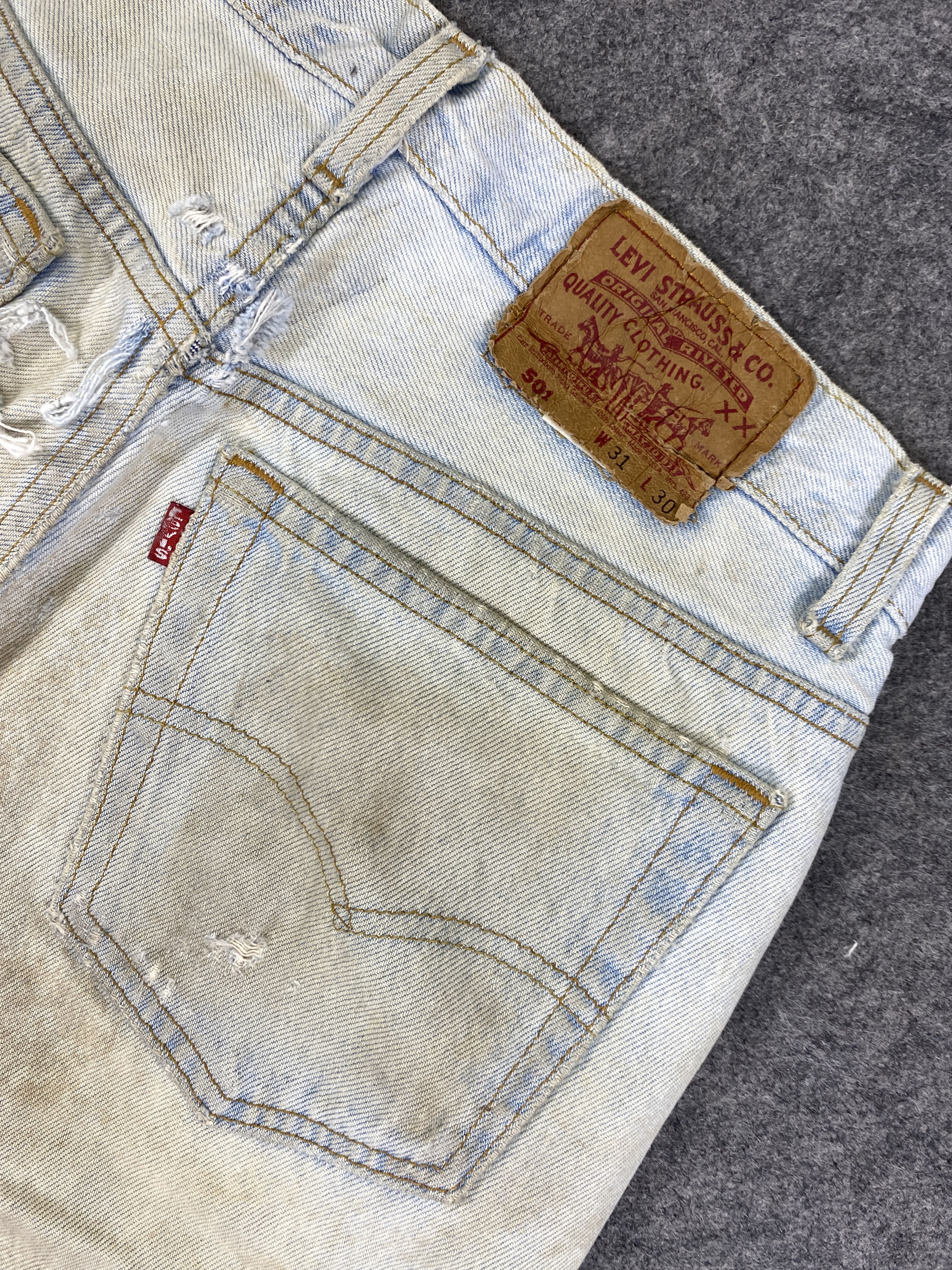 Japanese Brand Dirty Light Blue Vintage Levis 501 USA Jeans 30x29 - JN3184 Size US 30 / EU 46 - 11 Thumbnail