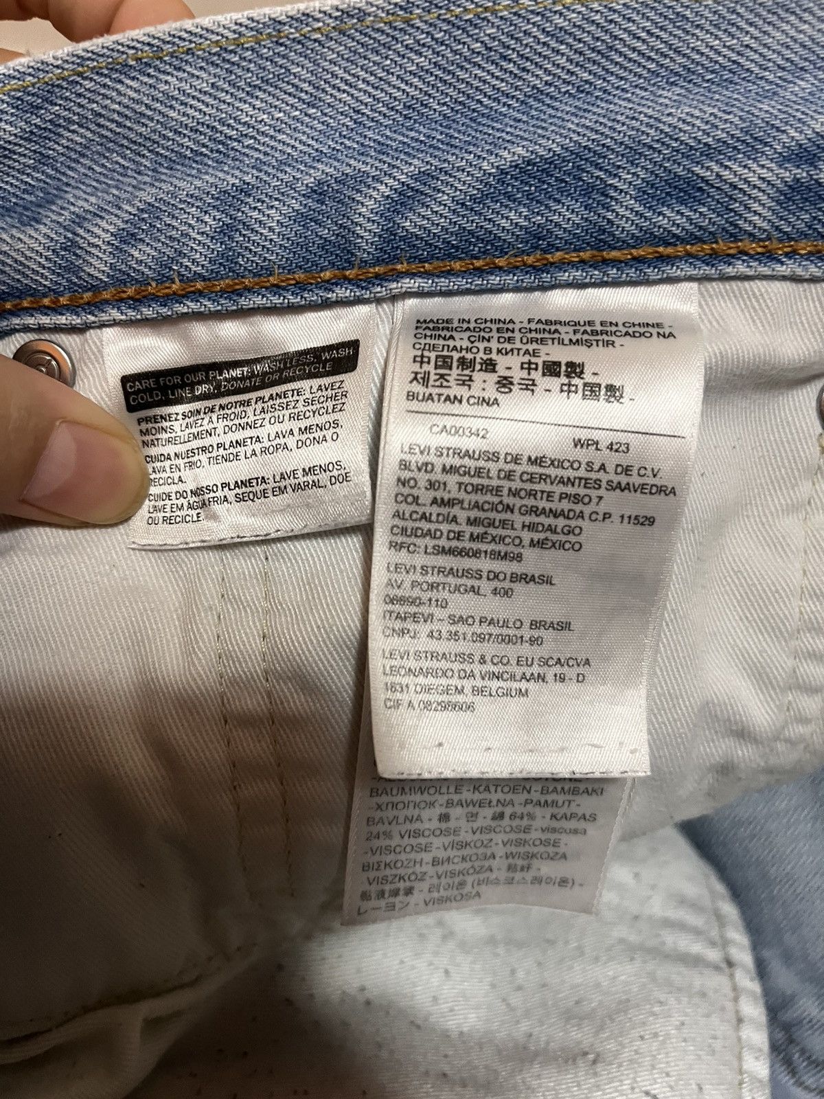 Levi's Levi‘s x Pokémon Denim Jeans Size US 34 / EU 50 - 13 Thumbnail