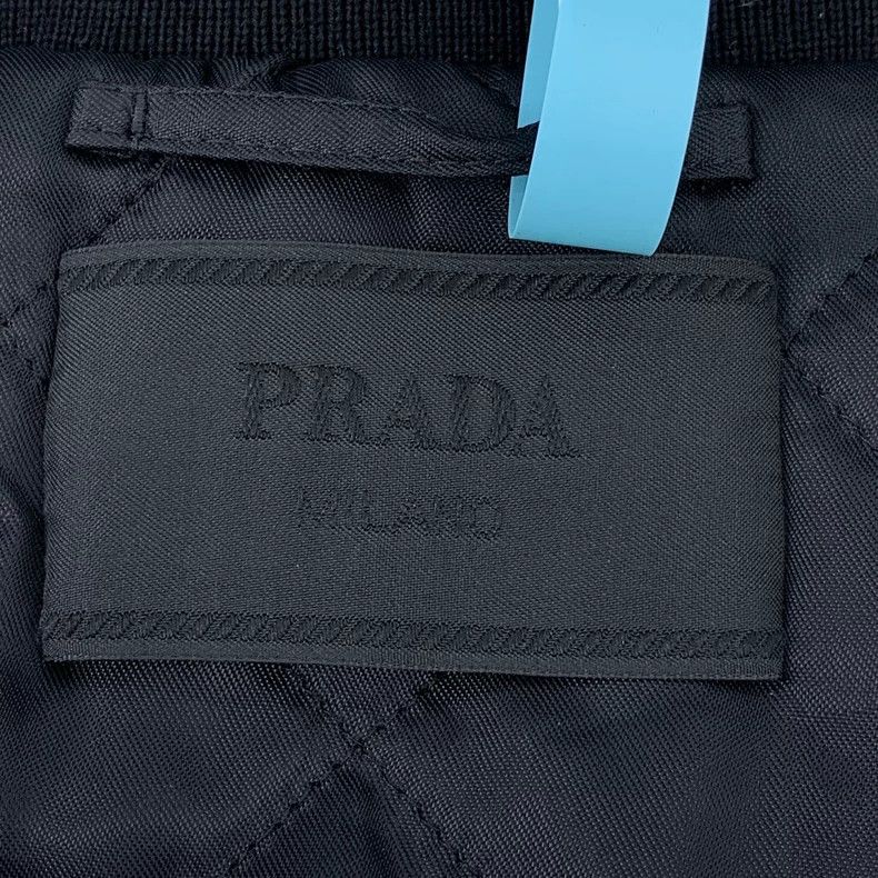 Prada Prada Black triangle zipper long-sleeved jacket 2502-Nextar Size US M / EU 48-50 / 2 - 6 Thumbnail