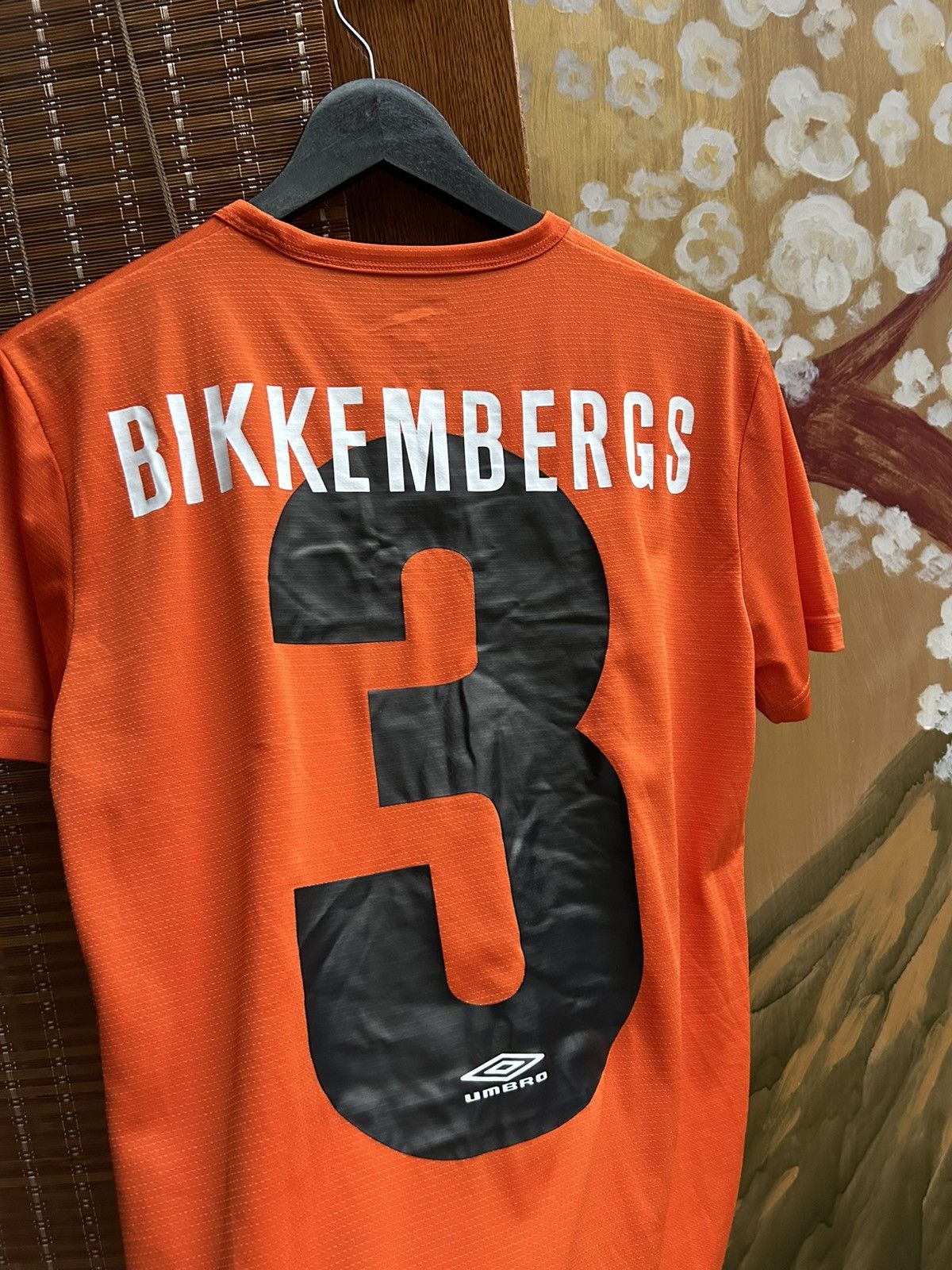 Dirk Bikkembergs Umbro x Bikkembergs Orange Soccer Football Jersey Tee Sz M Size US M / EU 48-50 / 2 - 3 Thumbnail