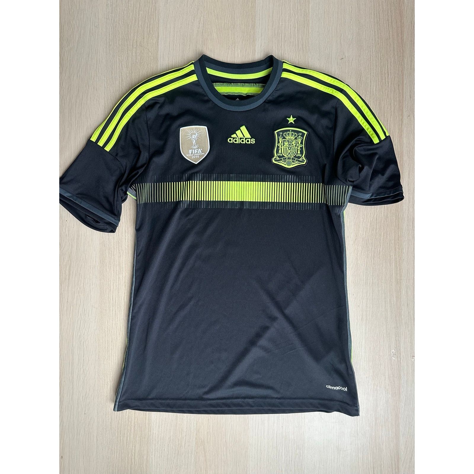 Adidas Rare Adidas x Spain 2014 World Cup Away Jersey - Size S Size US S / EU 44-46 / 1 - 1 Thumbnail