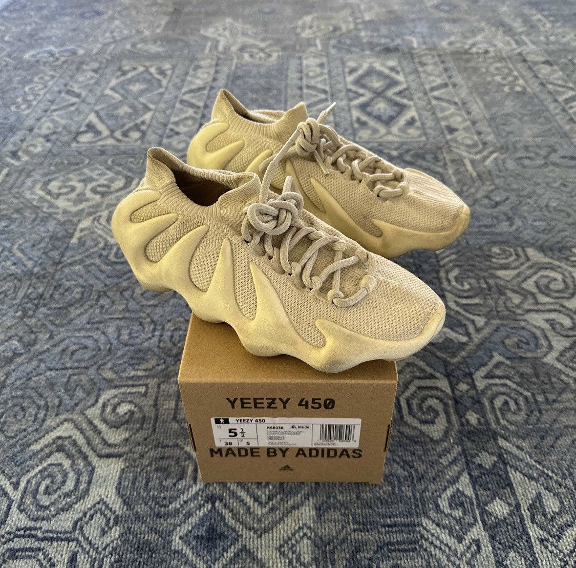 Adidas × Yeezy Yeezy 450 ‘Cloud White’ Size US 7 / IT 37 - 1 Thumbnail