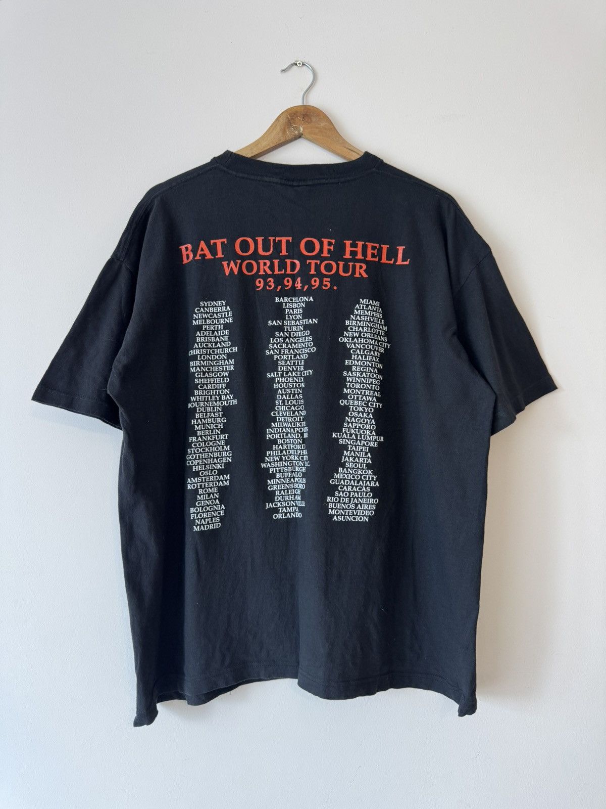 Band Tees Vintage Meat Loaf 1994 Bat Out Of Hell Shirt Rock T-shirt Size US XXL / EU 58 / 5 - 2 Thumbnail