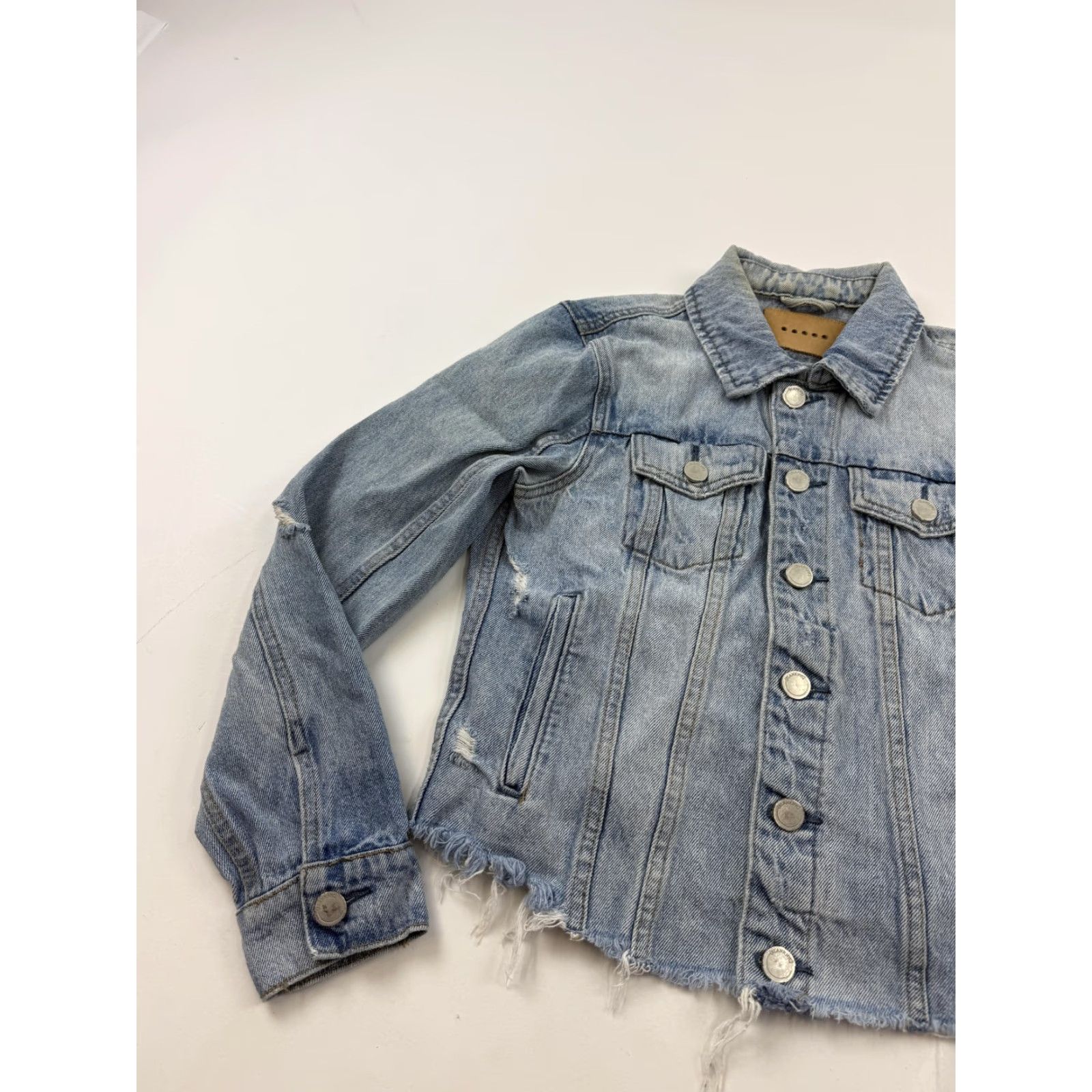 Vintage BLANKNYC Denim Jacket Womens Small Blue Distressed Raw Hem Cropped Button Front Size S / US 4 / IT 40 - 3 Thumbnail