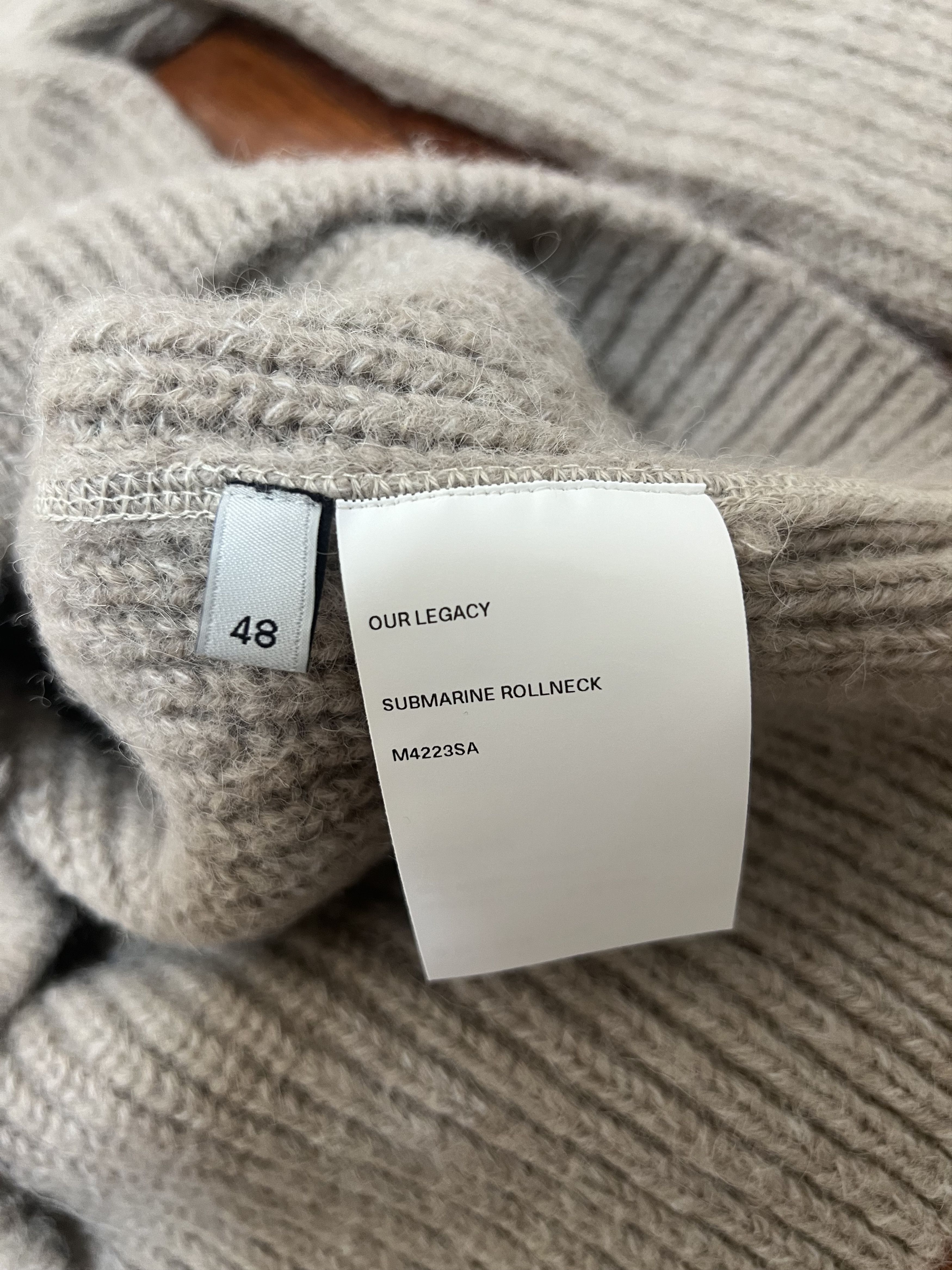 Our Legacy 💚 2022 Our Legacy Submarine Rollneck Desert Snow Silk Wool Size US M / EU 48-50 / 2 - 12 Thumbnail