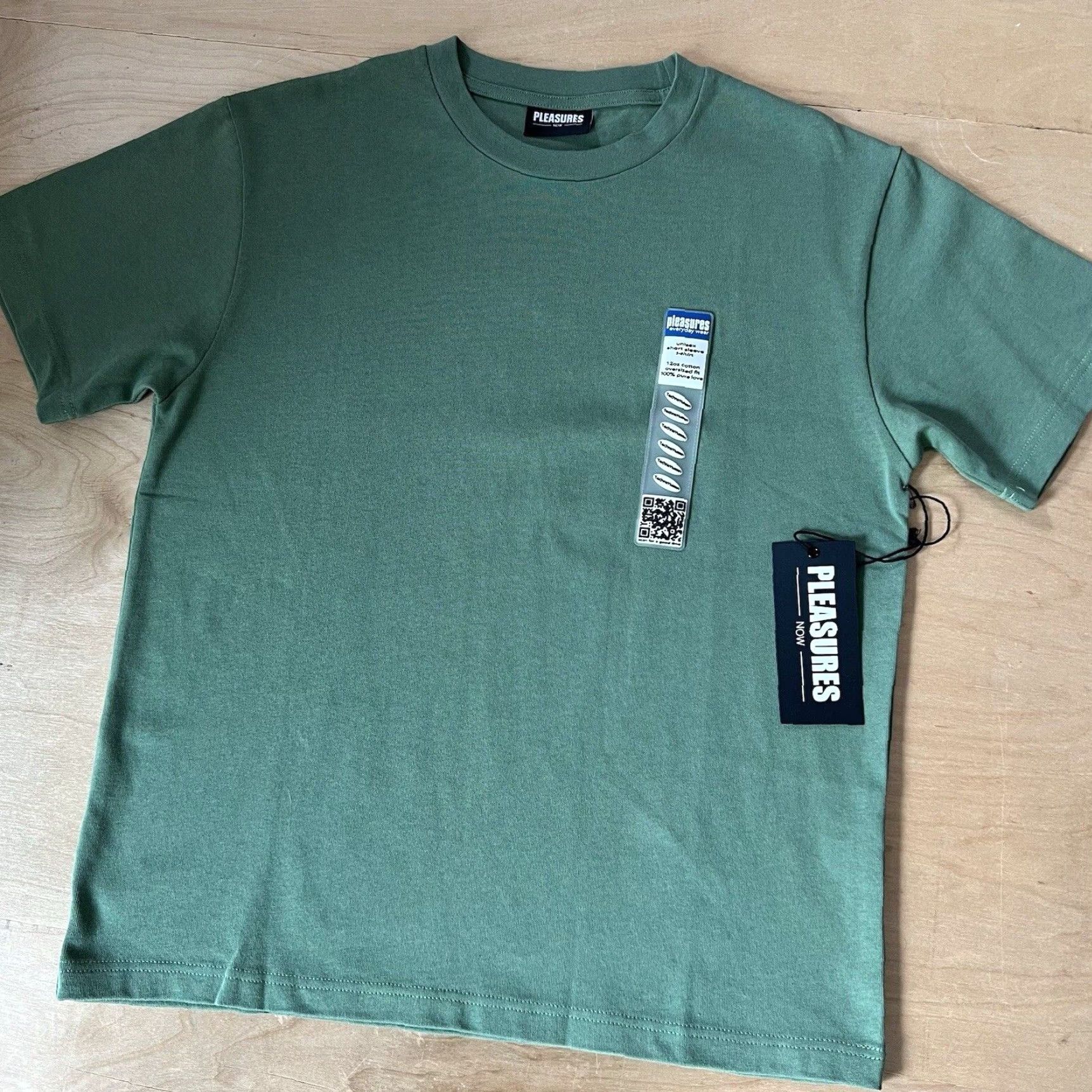 Pleasures Pleasures Boxy Shirt Small Green T-Shirt Short Sleeve Cotton Men USA Logo Round Neck All Seasons Size US S / EU 44-46 / 1 - 8 Thumbnail