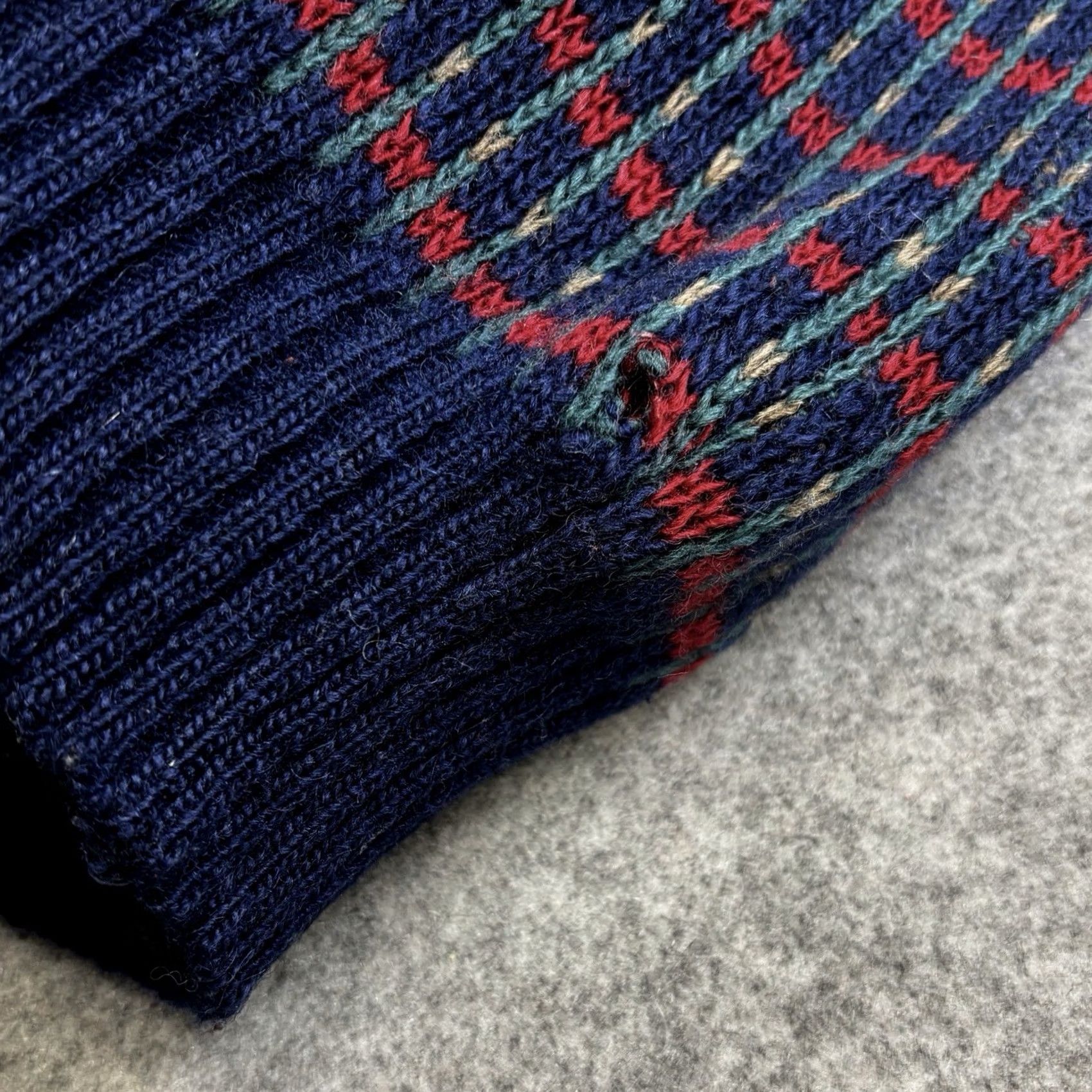 Vintage VINTAGE Karrson Norway wool blend chunky knit jumper XL Mens blue green red Crew Neck Jumper Mens 90s Retro Pattern Pullover Wool Blend Knit Size US XL / EU 56 / 4 - 5 Thumbnail