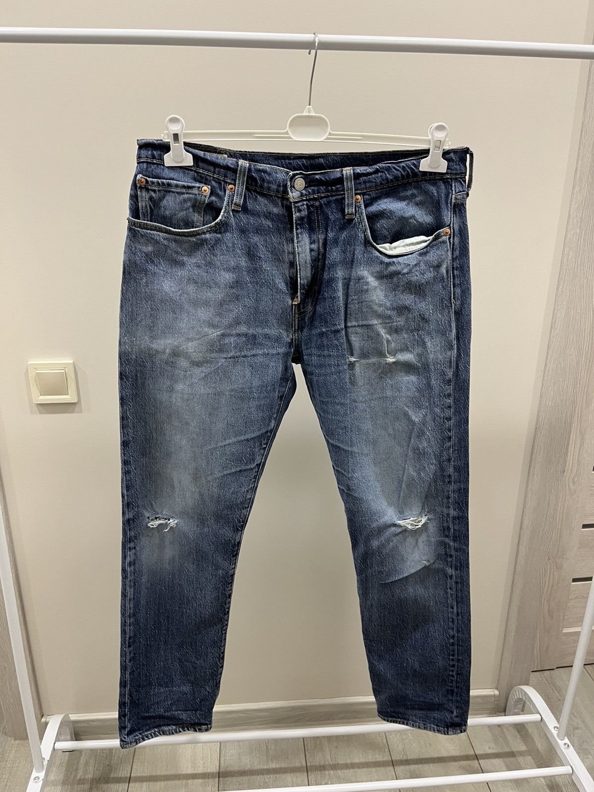Levi's Levi’s 502 Vintage 90s Distressed Tapered Denim Whisker Fade Size US 36 / EU 52 - 1 Thumbnail