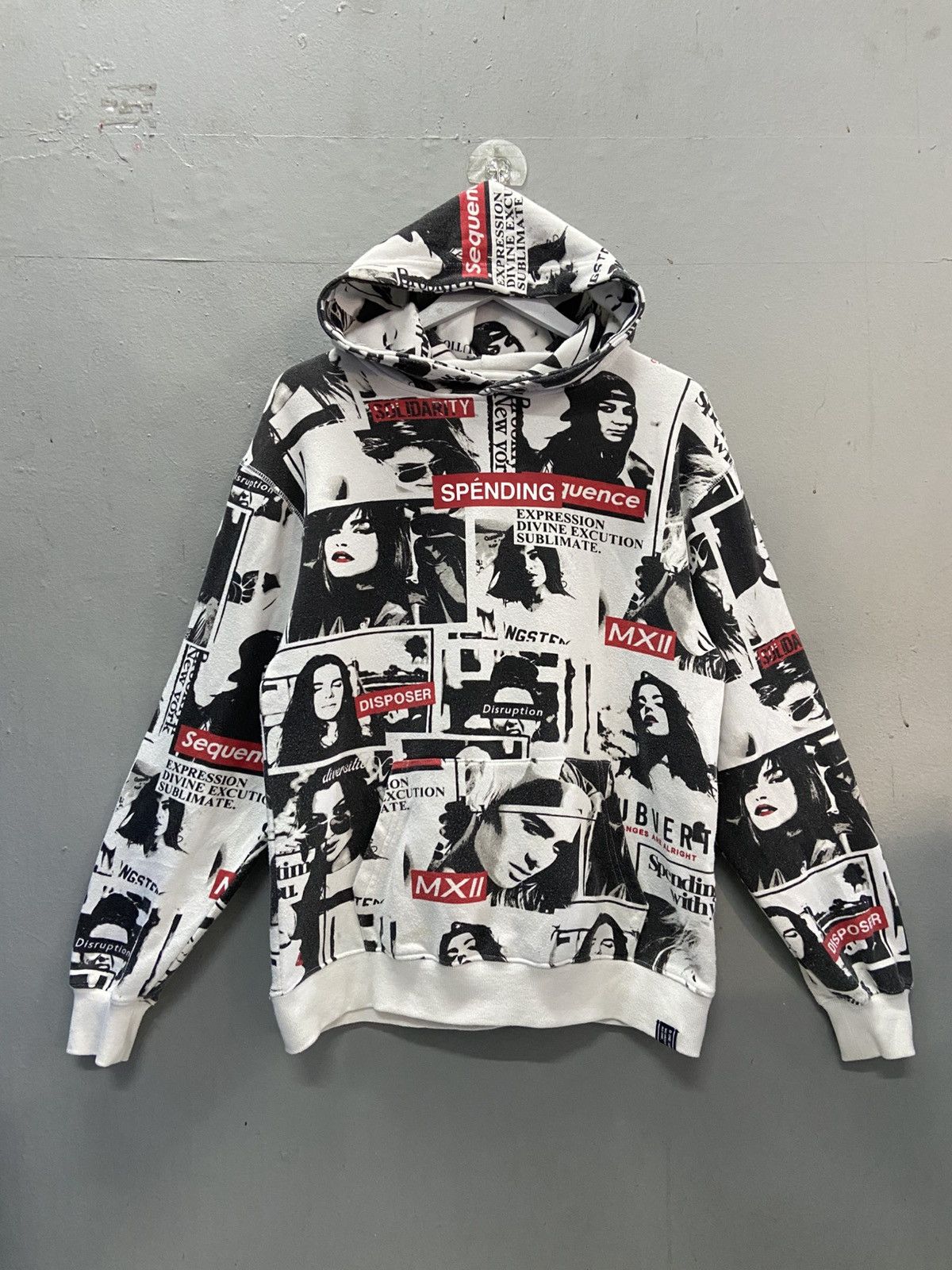 Japanese Brand B ONE SOUL FULLPRINT HYSTERIC GIRL STYLE PULLOVER HOODIE Size US M / EU 48-50 / 2 - 1 Thumbnail