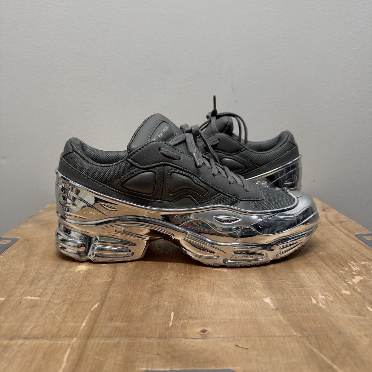 Adidas × Raf Simons Raf Simons Adidas Ozweego Ash Grey Mirror Chrome Sneakers Size US 7.5 / EU 40-41 - 1 Thumbnail