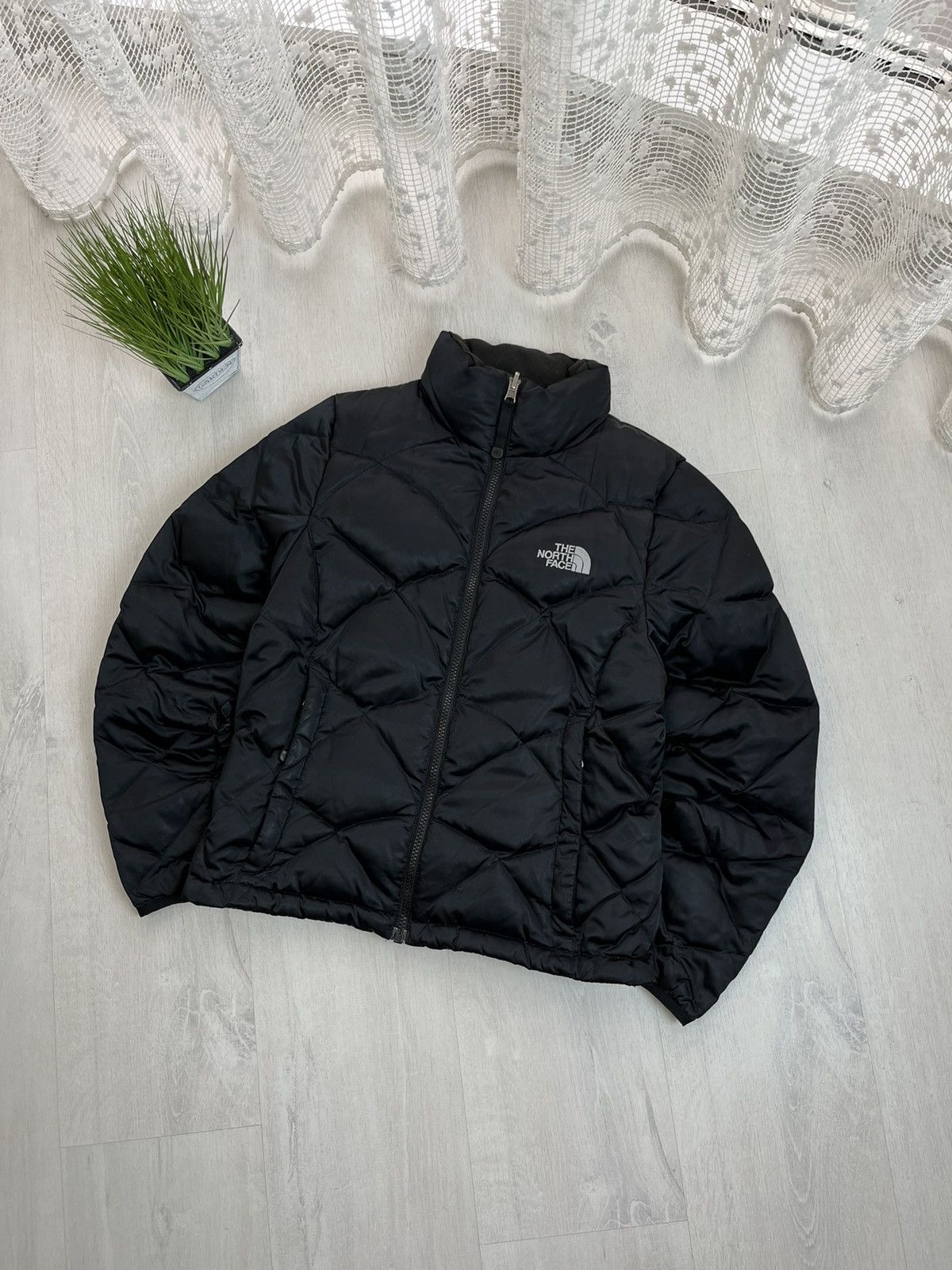 Vintage Vintage The North Face 550 Puffer Down Jacket Kendall Jenner ...