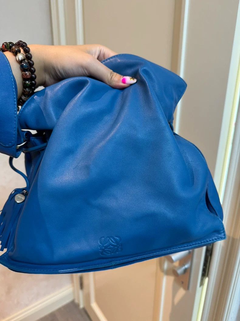 Loewe loewe Lambskin tassel drawstring bucket bag 2503-Nextarrow Size ONE SIZE - 6 Thumbnail