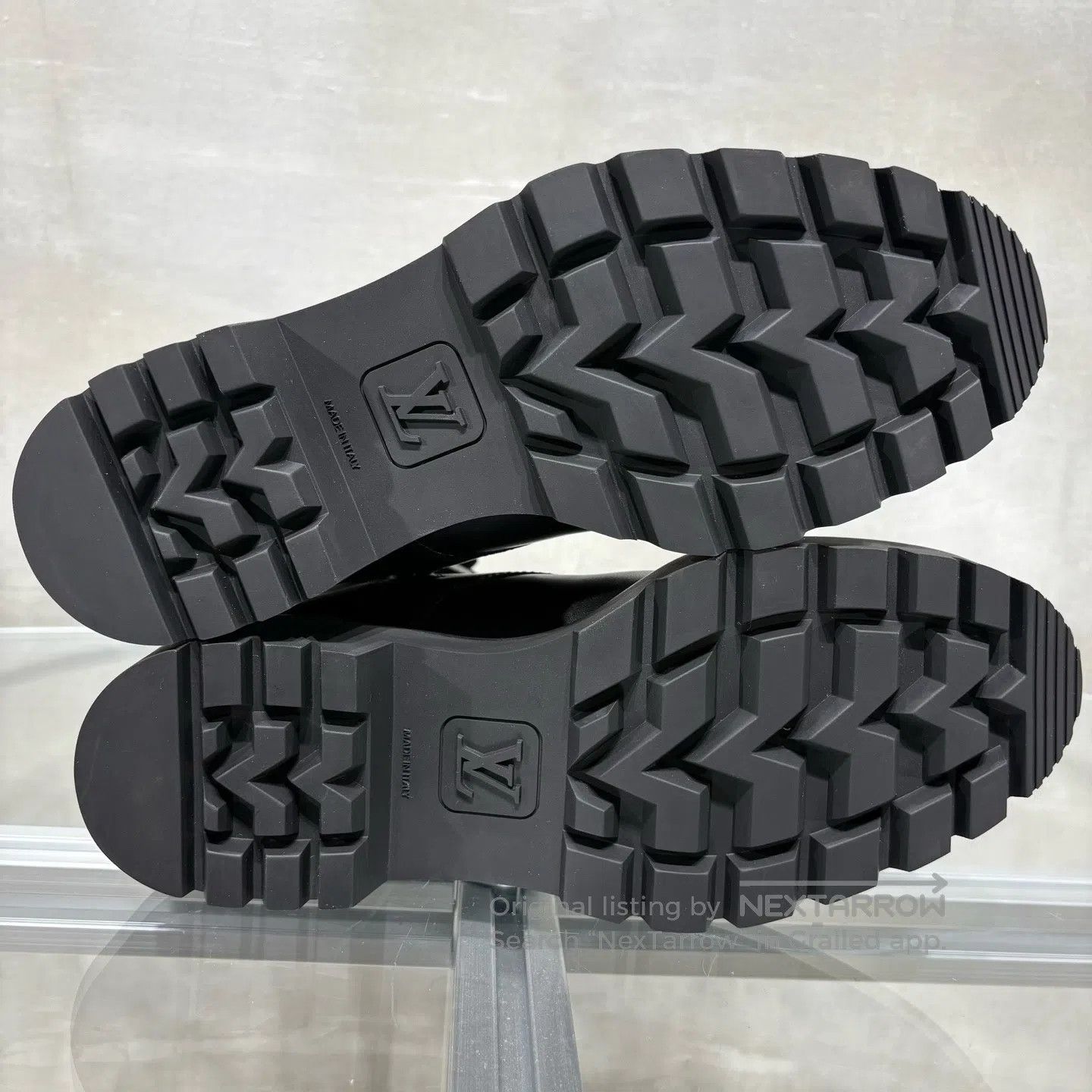 Louis Vuitton Louis Vuitton Territory Black logo Martin boots Size US 7.5 / IT 37.5 - 7 Thumbnail