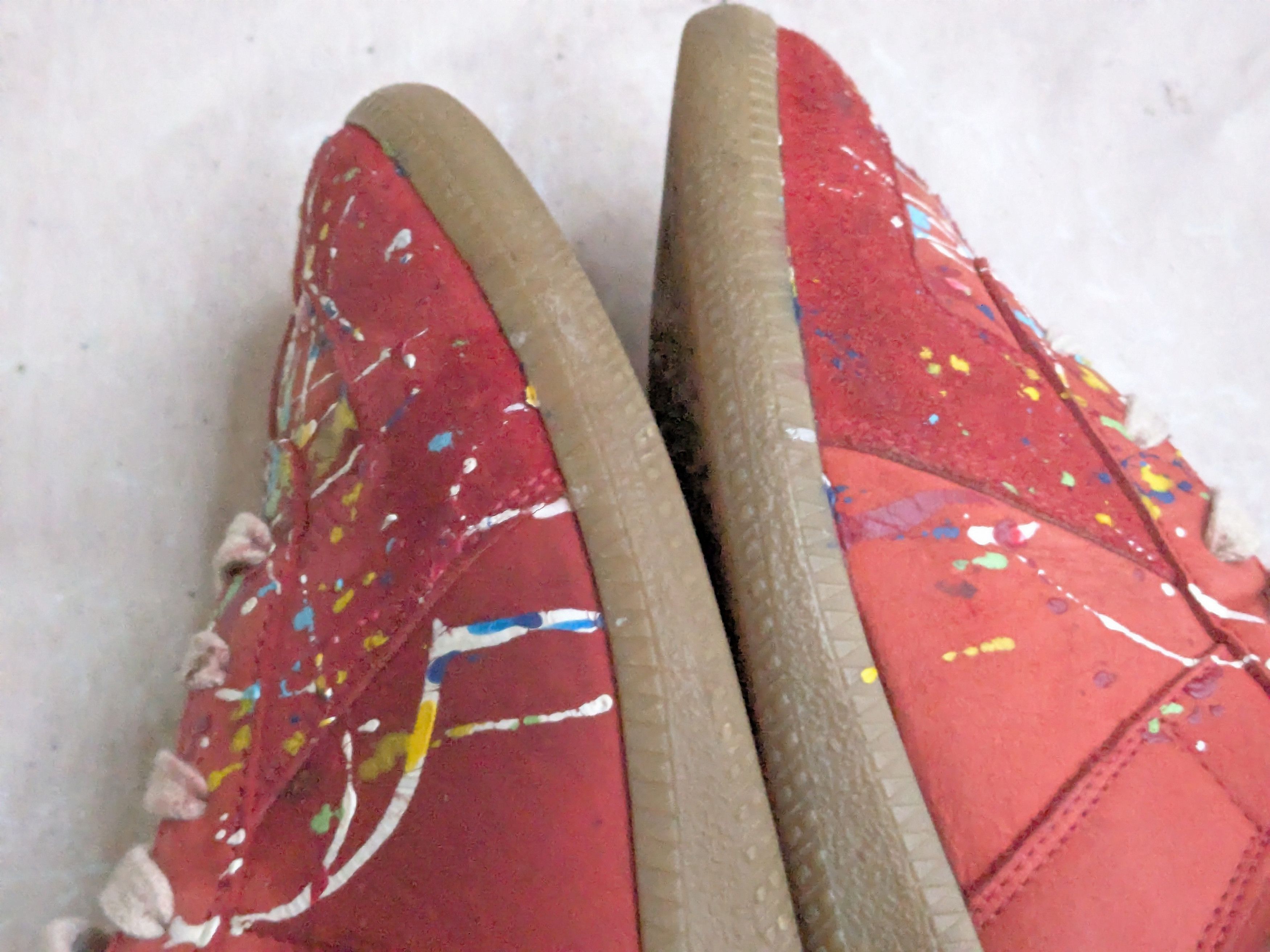 Maison Margiela Maison Margiela Replica GAT Red Paint Splatter 8 41 Low Tops Size US 8 / EU 41 - 5 Thumbnail
