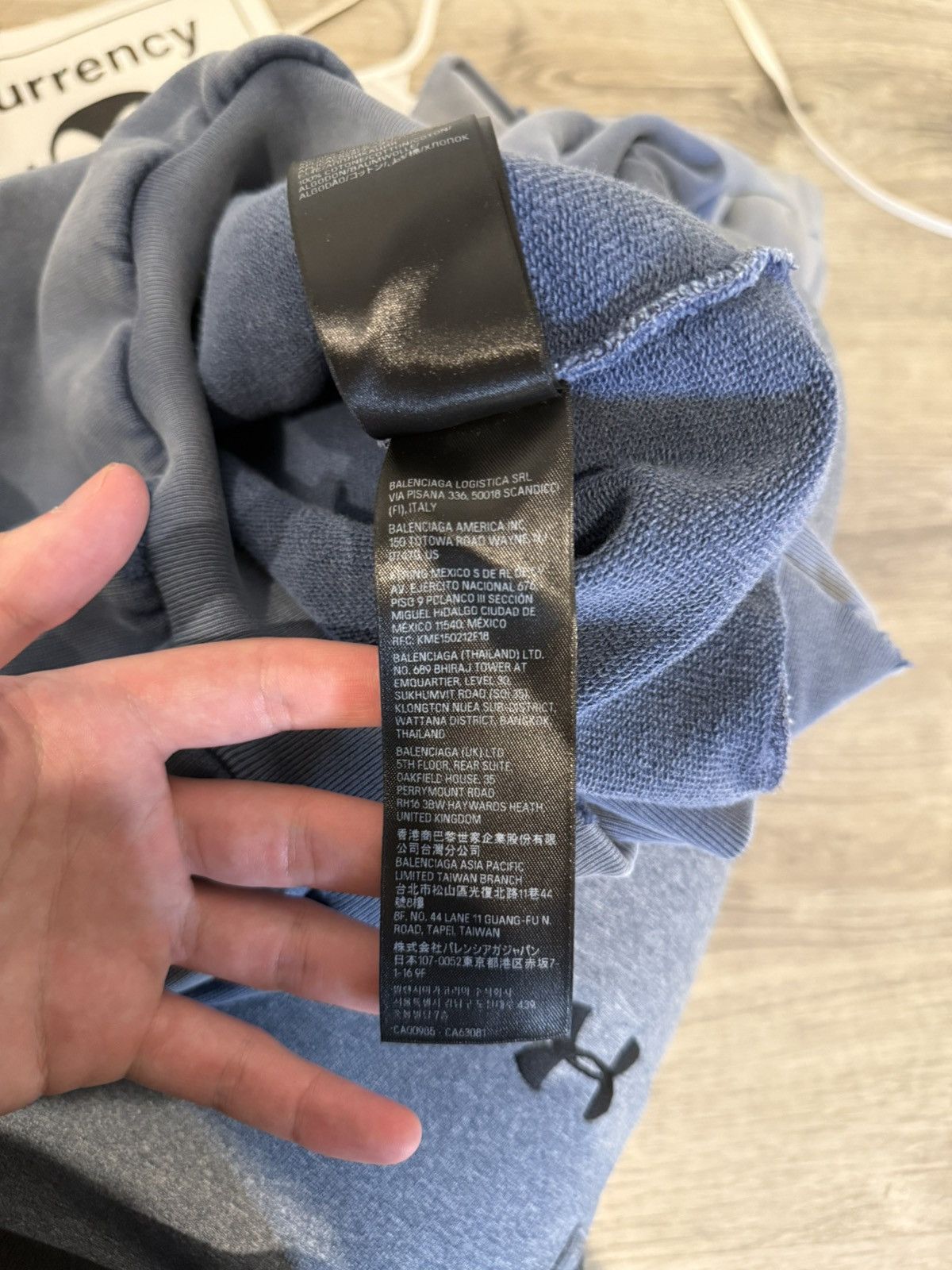 Balenciaga Balenciaga 23FW “Be Kind” Hoodie S Size US S / EU 44-46 / 1 - 16 Thumbnail