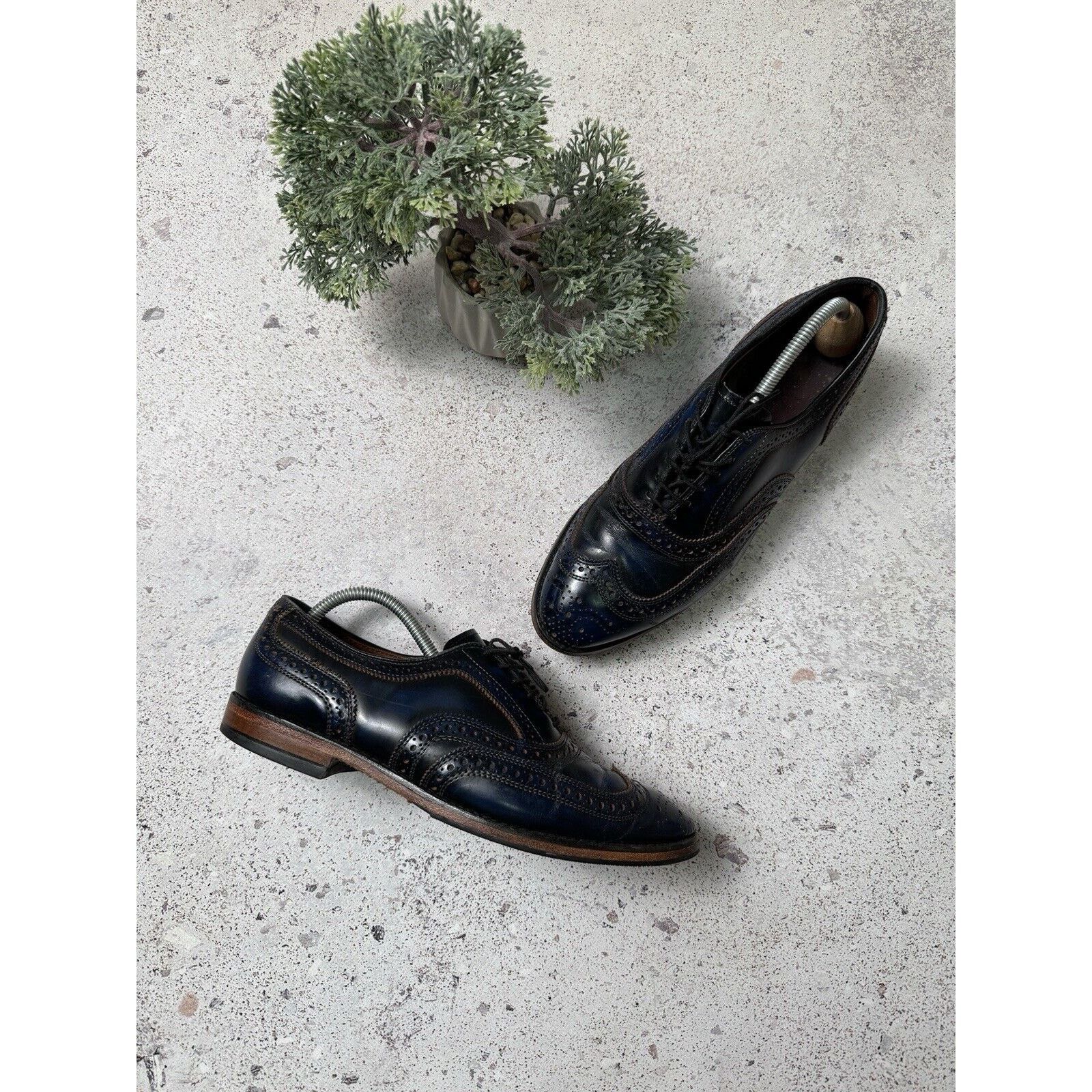 Allen Edmonds Men\'s Weybridge Black Leather Oxfords Shoes Size 10.5D Men main image 2