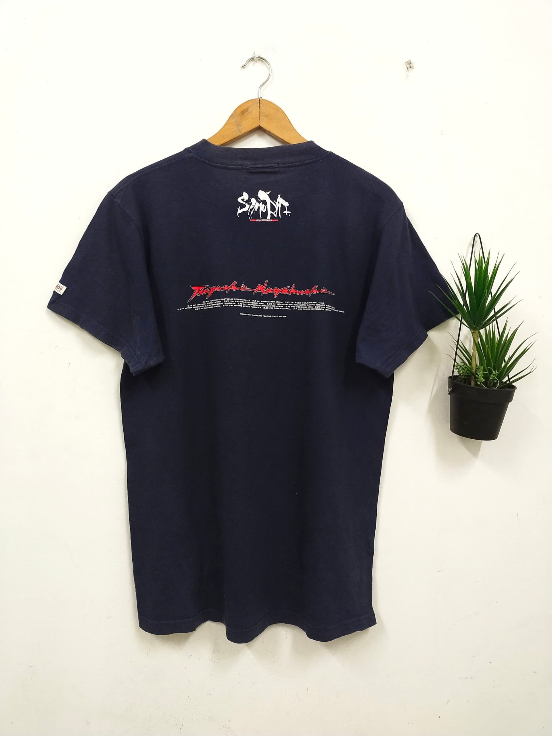 Band Tees Vintage 1999 Tsuyoshi Nagabuchi World tour band t shirt Size US M / EU 48-50 / 2 - 1 Thumbnail