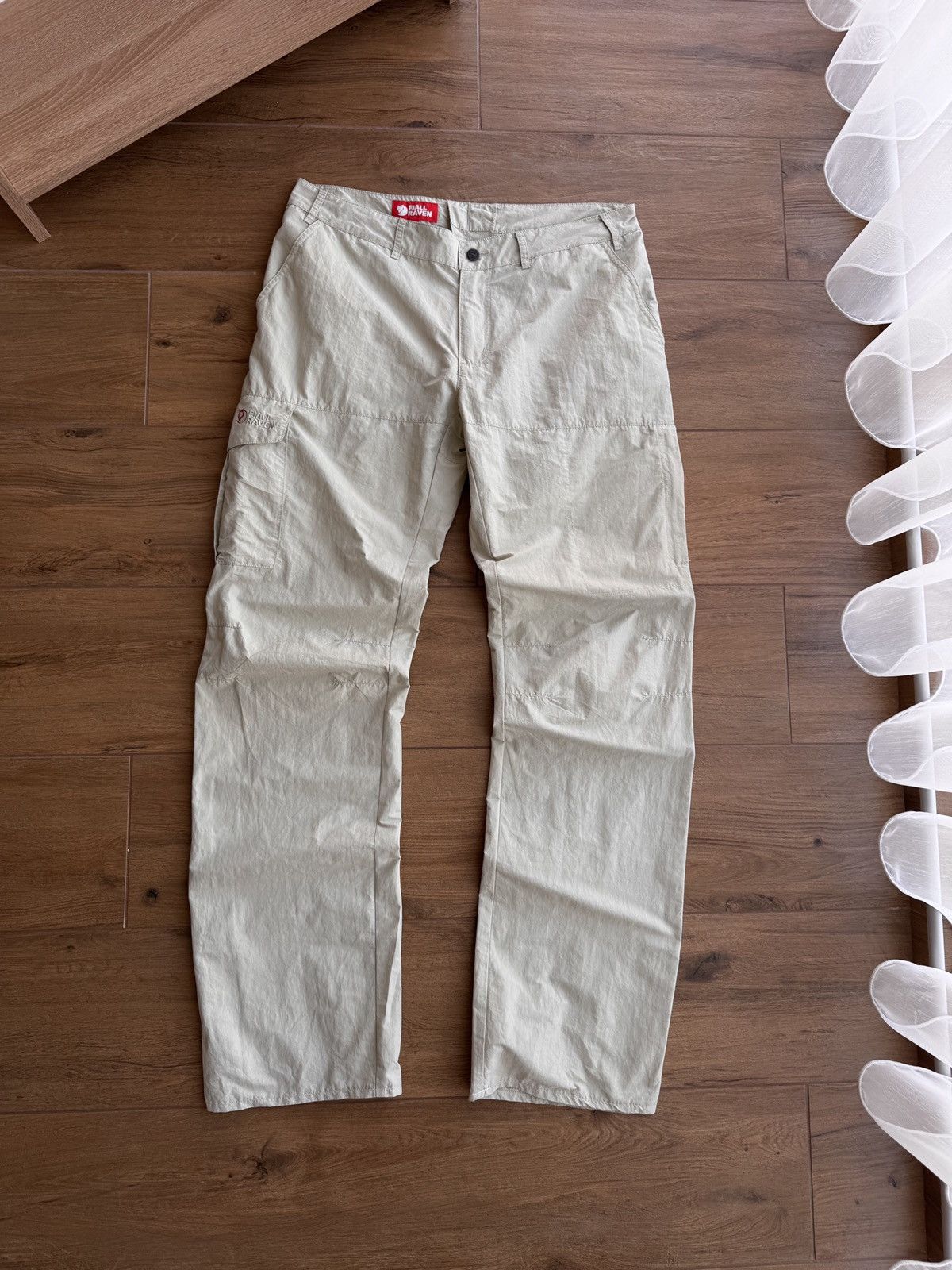 Fjallraven × Vintage Vintage Fjallraven Beige Nylon Cargo Lightweight Pants Size US 34 / EU 50 - 5 Thumbnail