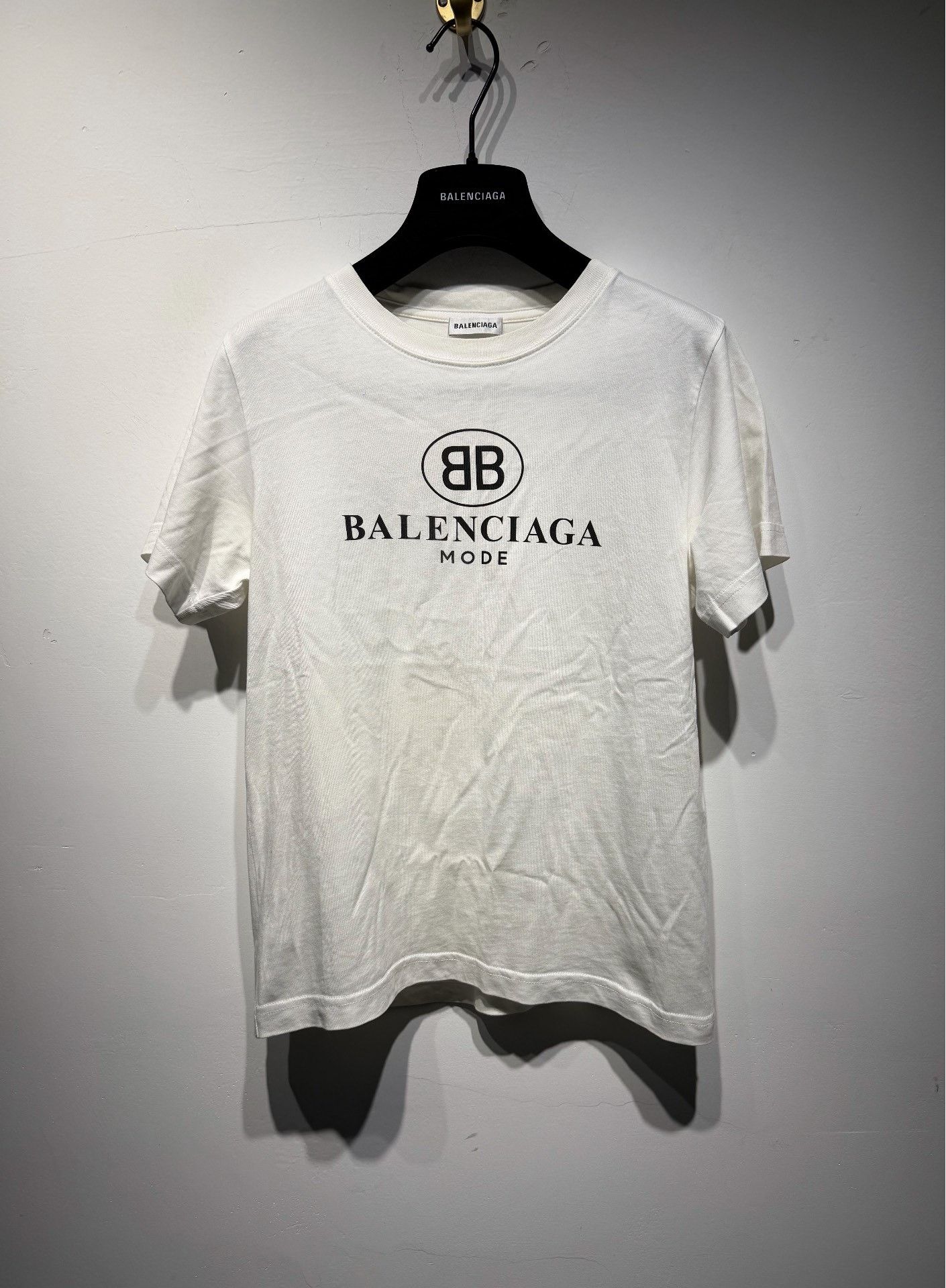 Balenciaga Balenciaga Retro Printed T-Shirt M Women Size M / US 6-8 / IT 42-44 - 1 Thumbnail