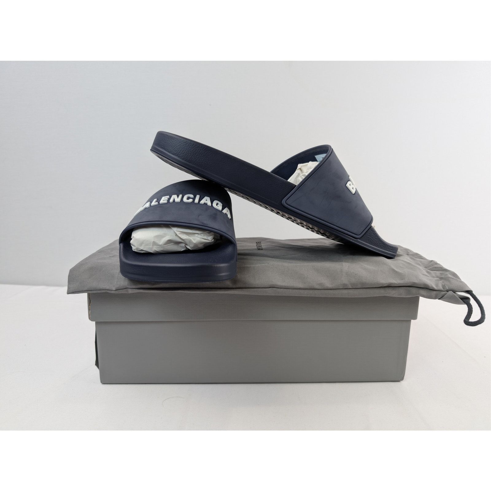 Balenciaga o1rshd1 Smooth Rubber Pool Slide Slider Slipper Navy/White Size US 10 / EU 43 - 17 Thumbnail