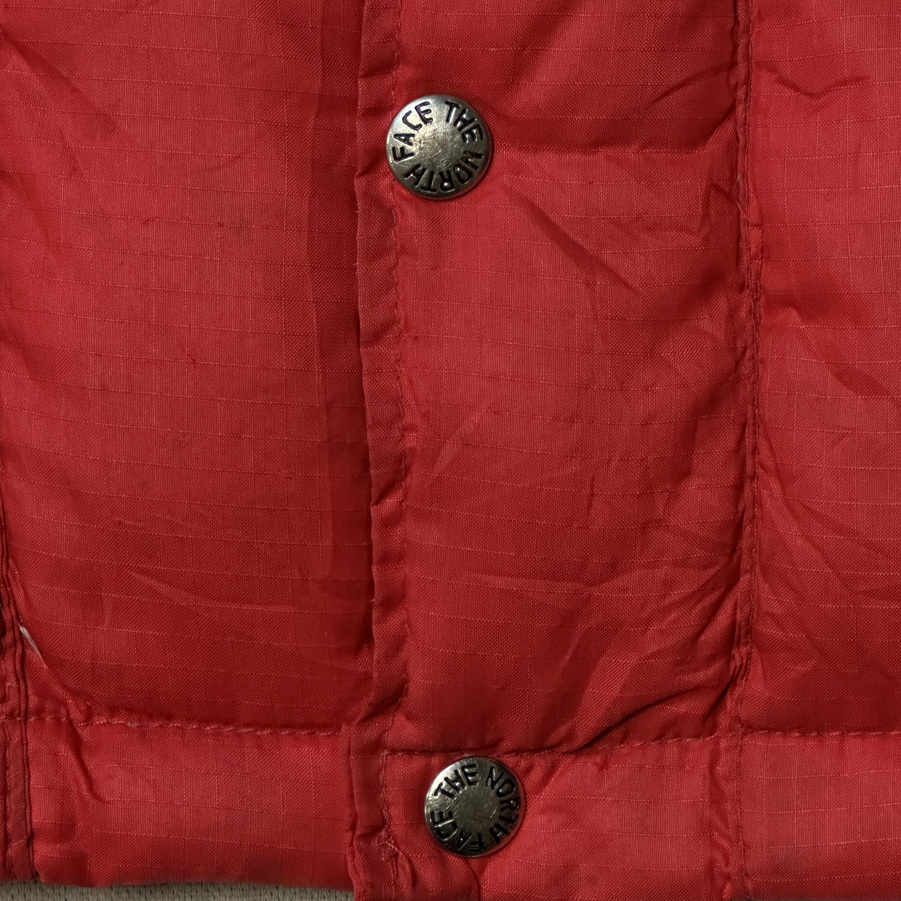 The North Face Vintage The North Face Red Puffer Vest Size M Brown Label 80s Size US M / EU 48-50 / 2 - 3 Thumbnail