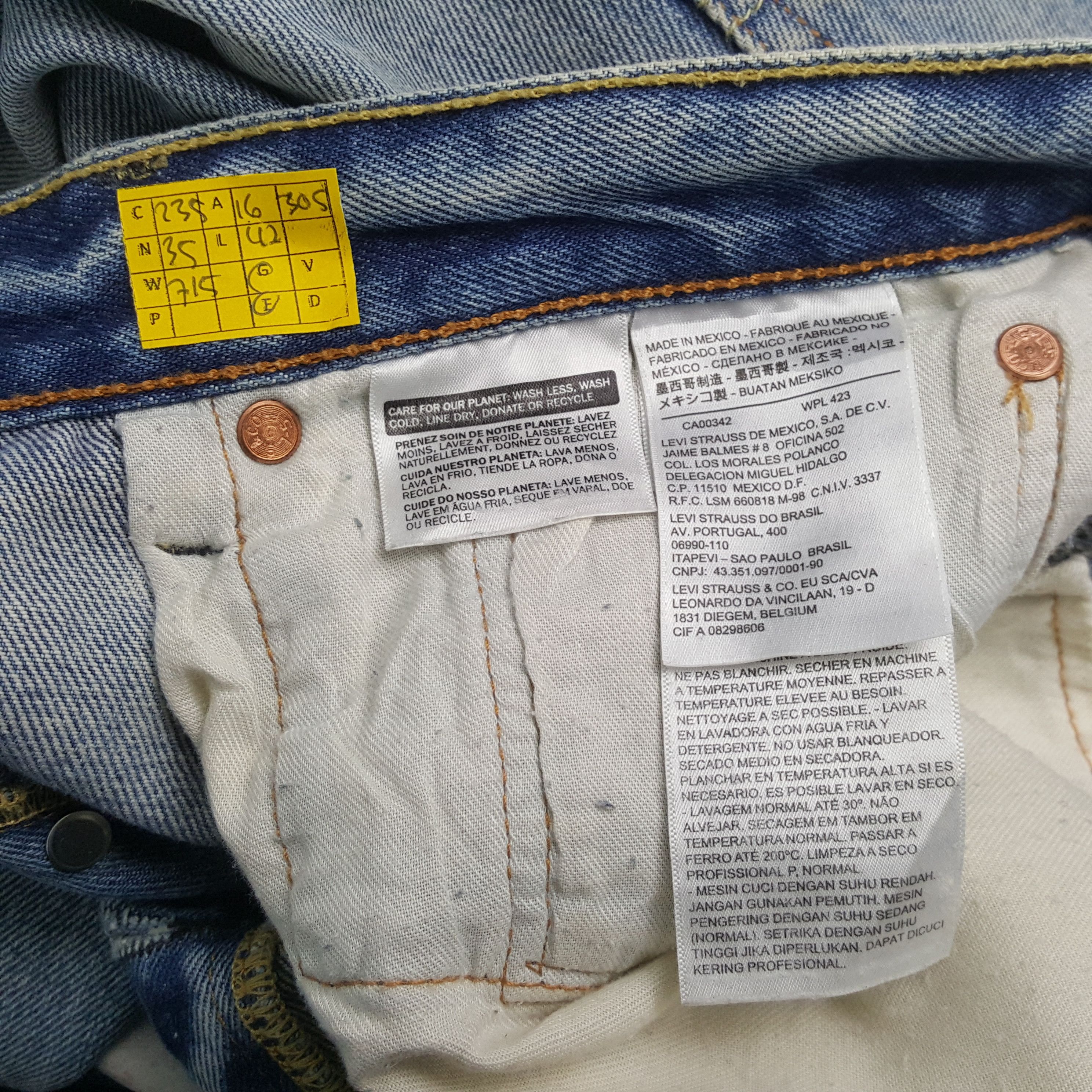 Levi's × Levi's Vintage Clothing × Vintage Vintage LEVI'S 501 Kurt Cobain Distressed Style Jeans Size US 32 / EU 48 - 13 Thumbnail