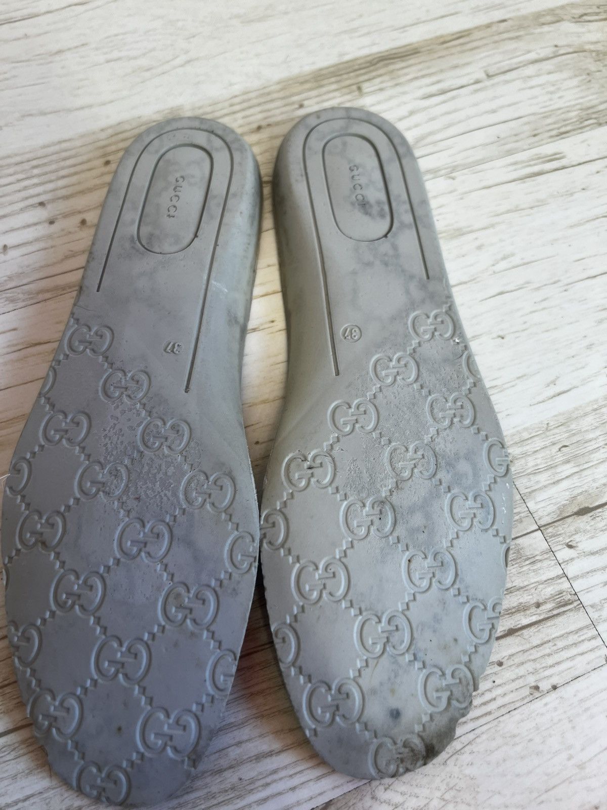 Gucci Gucci Ace Pineapple Ladybug Embroidered Leather Sneakers Size US 6.5 / IT 36.5 - 20 Thumbnail