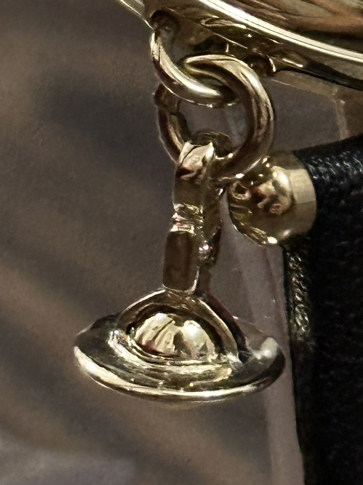 Vivienne Westwood Vivienne Westwood ORB-POP Black/Gold Y2k Watch Size ONE SIZE - 4 Thumbnail
