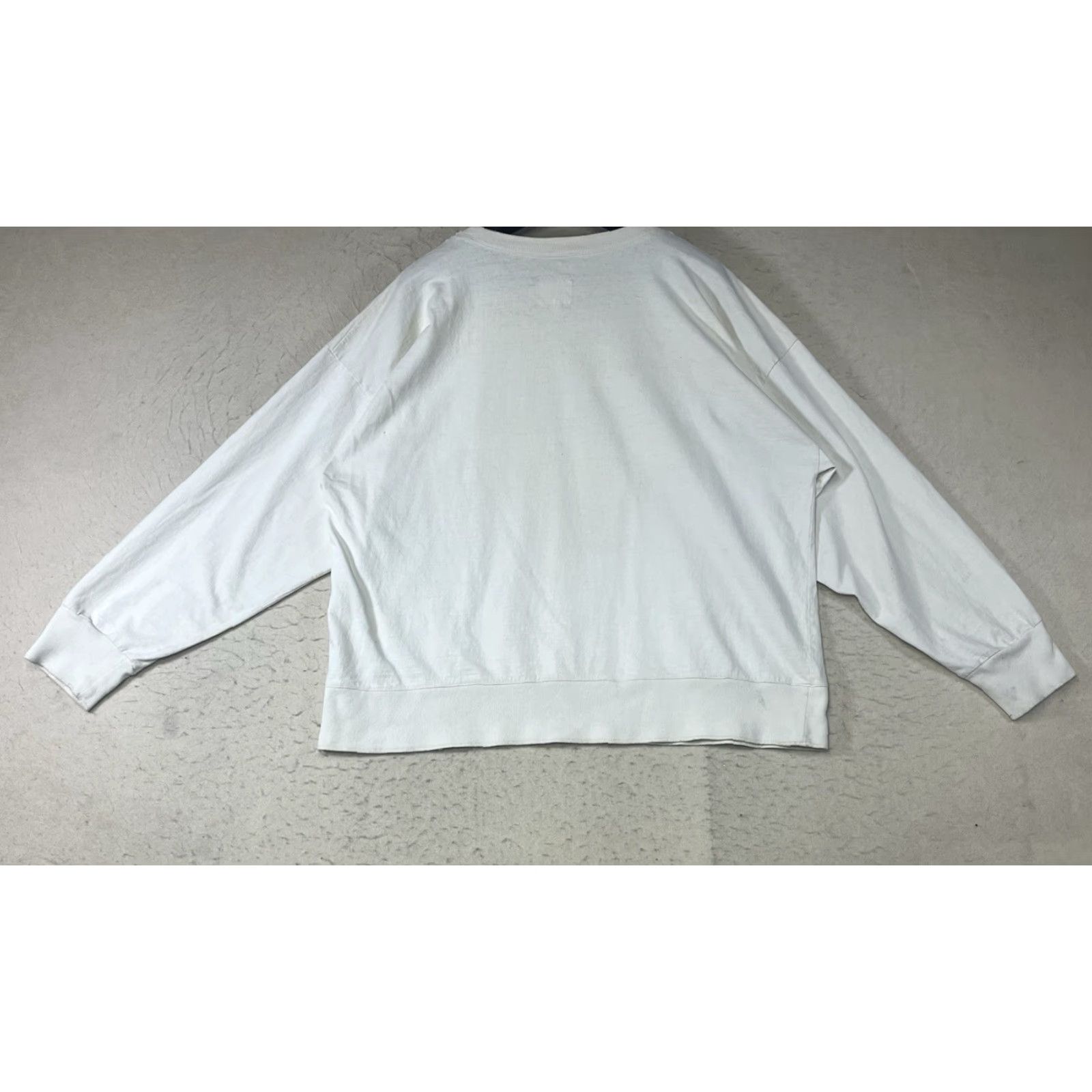 Sisley SISLEY Sweatshirt Mens XL White Pullover Made In Italy See All Pic Hula Island Mauna Kea See All Pic Size US XL / EU 56 / 4 - 2 Thumbnail