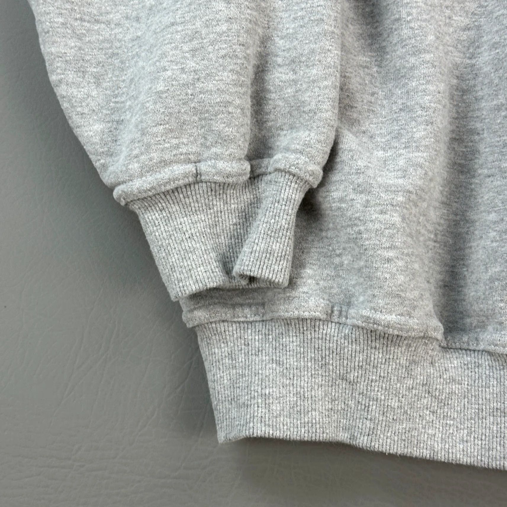 Russell Athletic VINTAGE Russell Athletic Sweatshirt Mens XL Gray Pullover Crew Neck Cotton Blend Fleece Logo 90s Retro Sports USA Size US XL / EU 56 / 4 - 2 Thumbnail