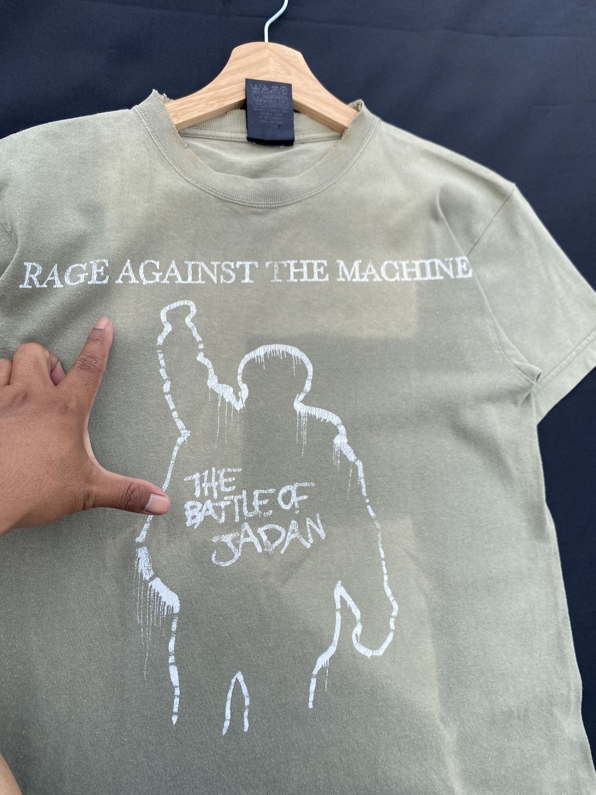 Band Tees Rare Vintage Rage Against Machine The Battle of Japan Tee Size US S / EU 44-46 / 1 - 11 Thumbnail