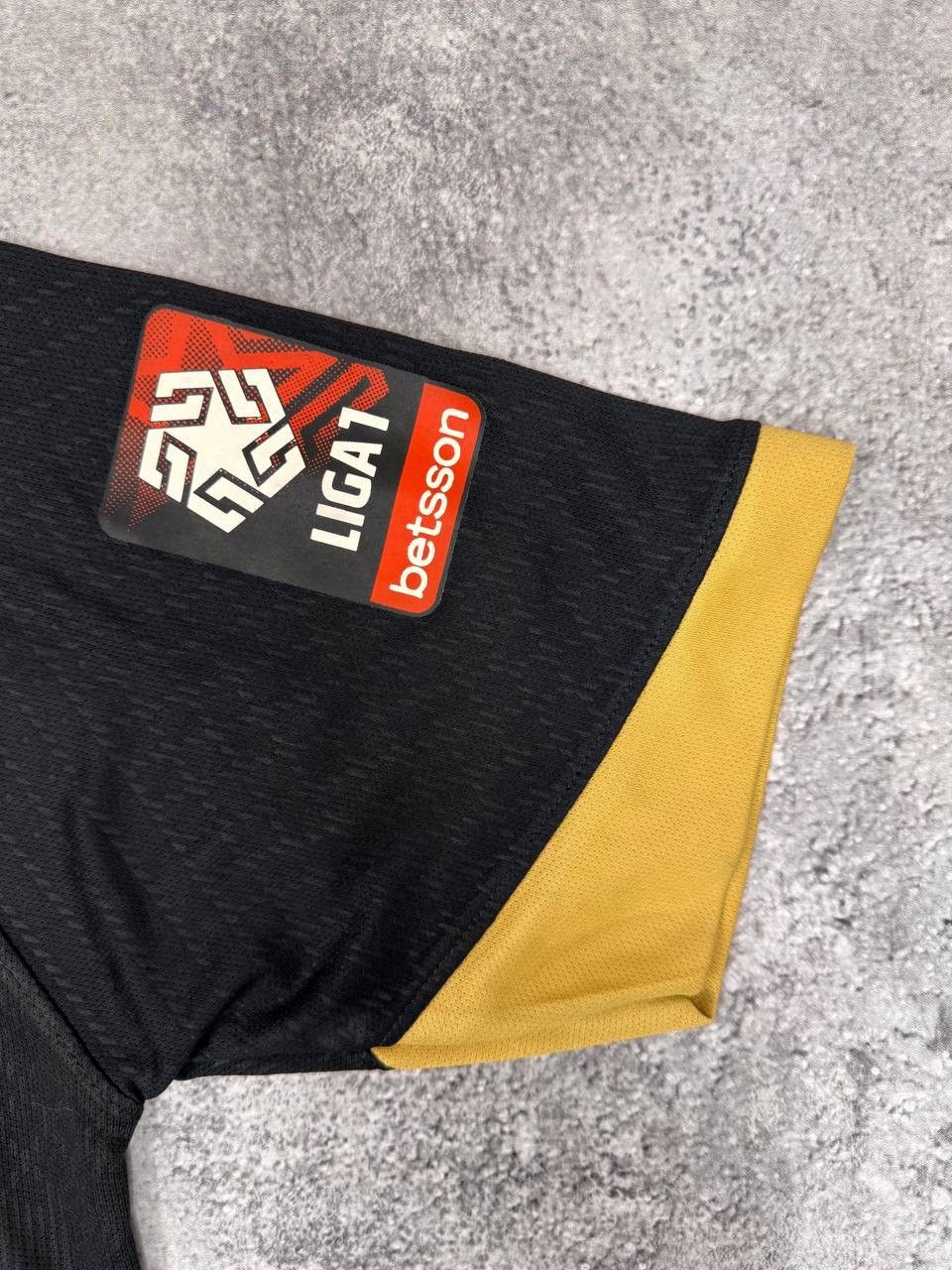 Nike Nike Alianza Lima Away NWT Jersey 2023-2024 Black Size S Size US S / EU 44-46 / 1 - 9 Thumbnail