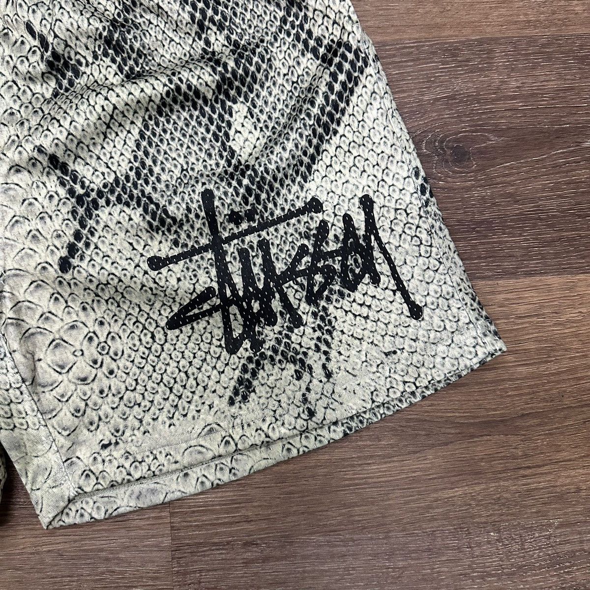 Stussy STUSSY BASIC SNAKE MESH SHORT - BONE Size US 32 / EU 48 - 2 Thumbnail