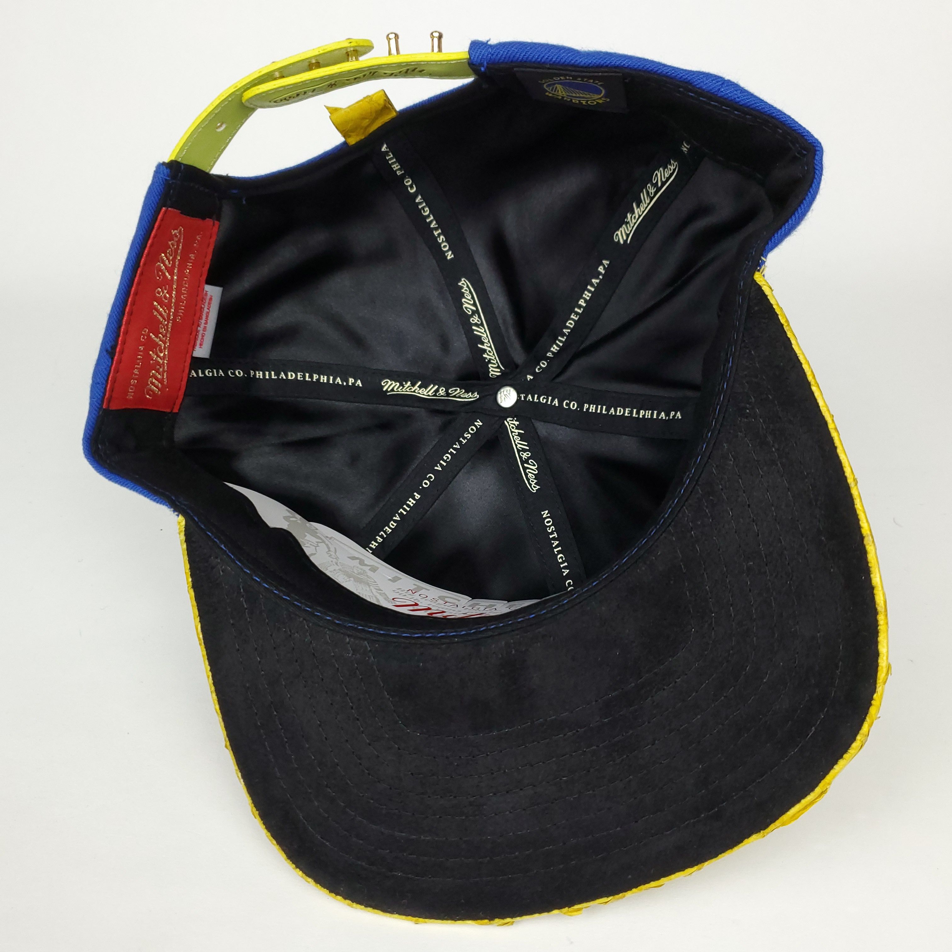 Mitchell & Ness Golden State Warriors Carp Skin Bill Strapback Hat Size ONE SIZE - 8 Thumbnail