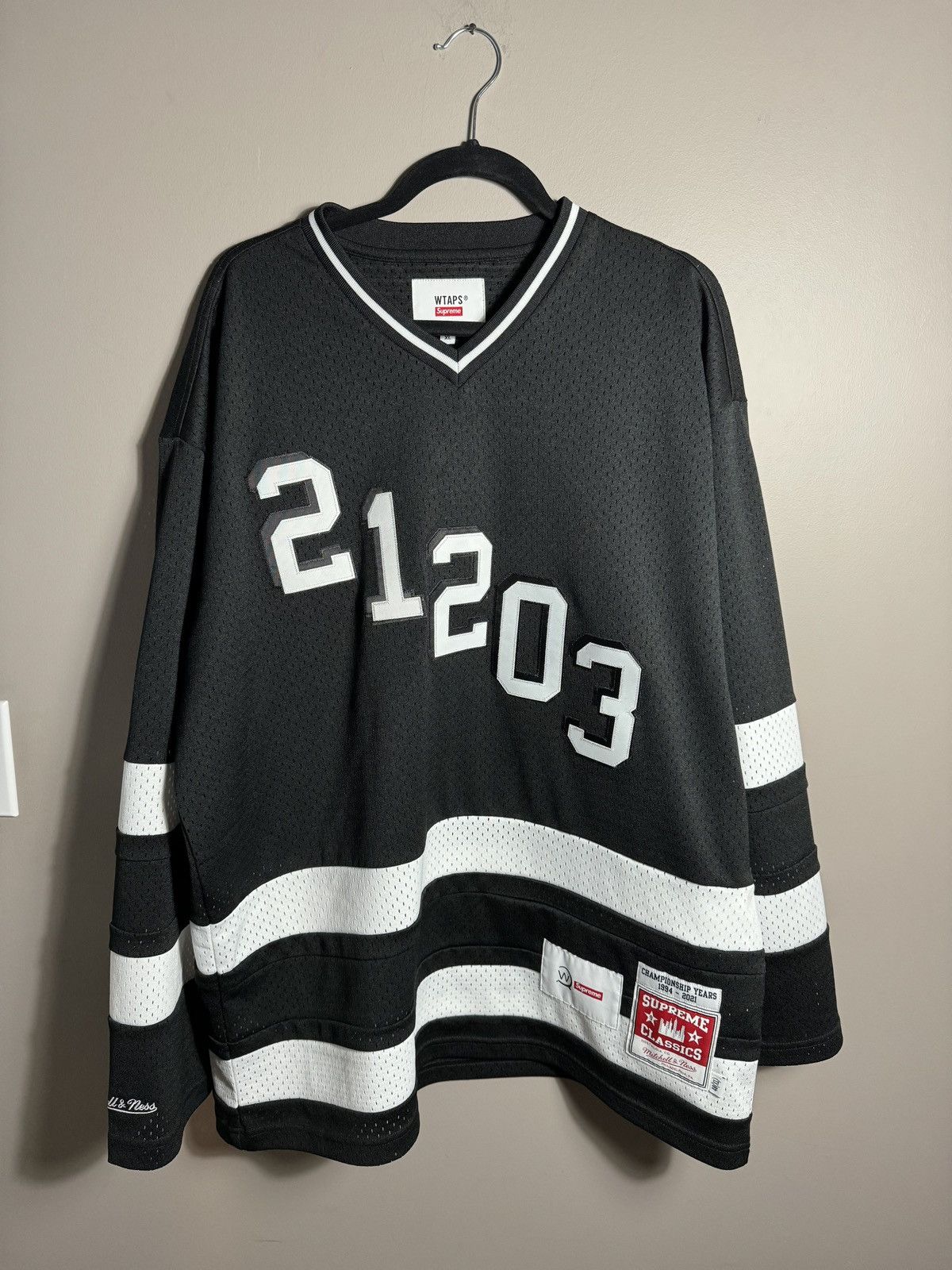 Image of Mitchell Ness x Supreme Wtaps Mitchell & Ness 21203 Hockey Jersey in Black, Men's (Size XL)