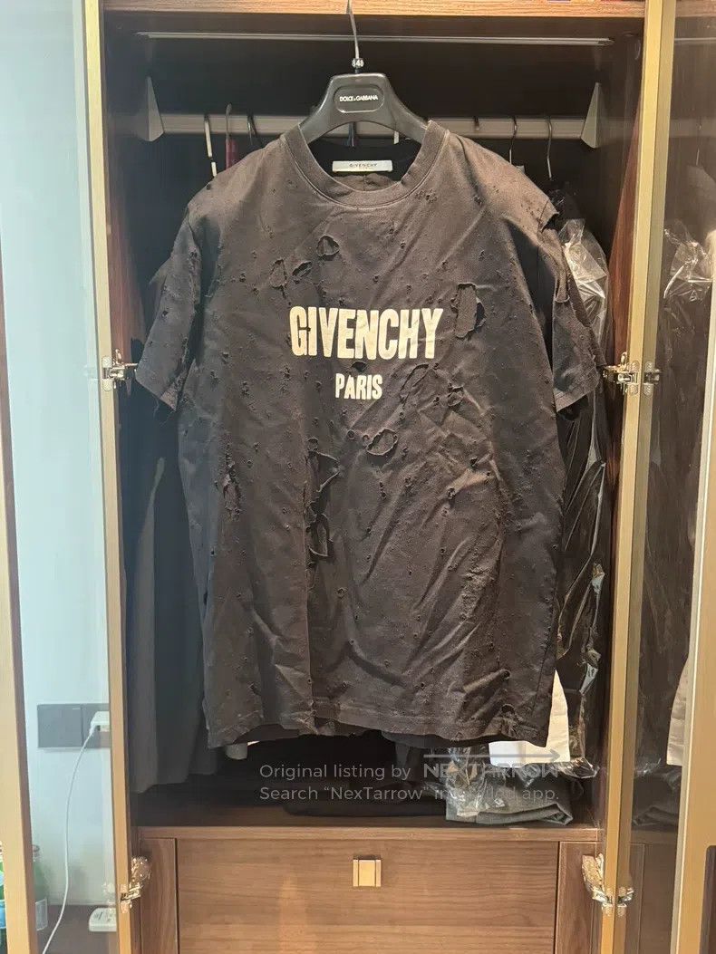 Givenchy Givenchy Destroyed short-sleeve black Size US XS / EU 42 / 0 - 1 Thumbnail