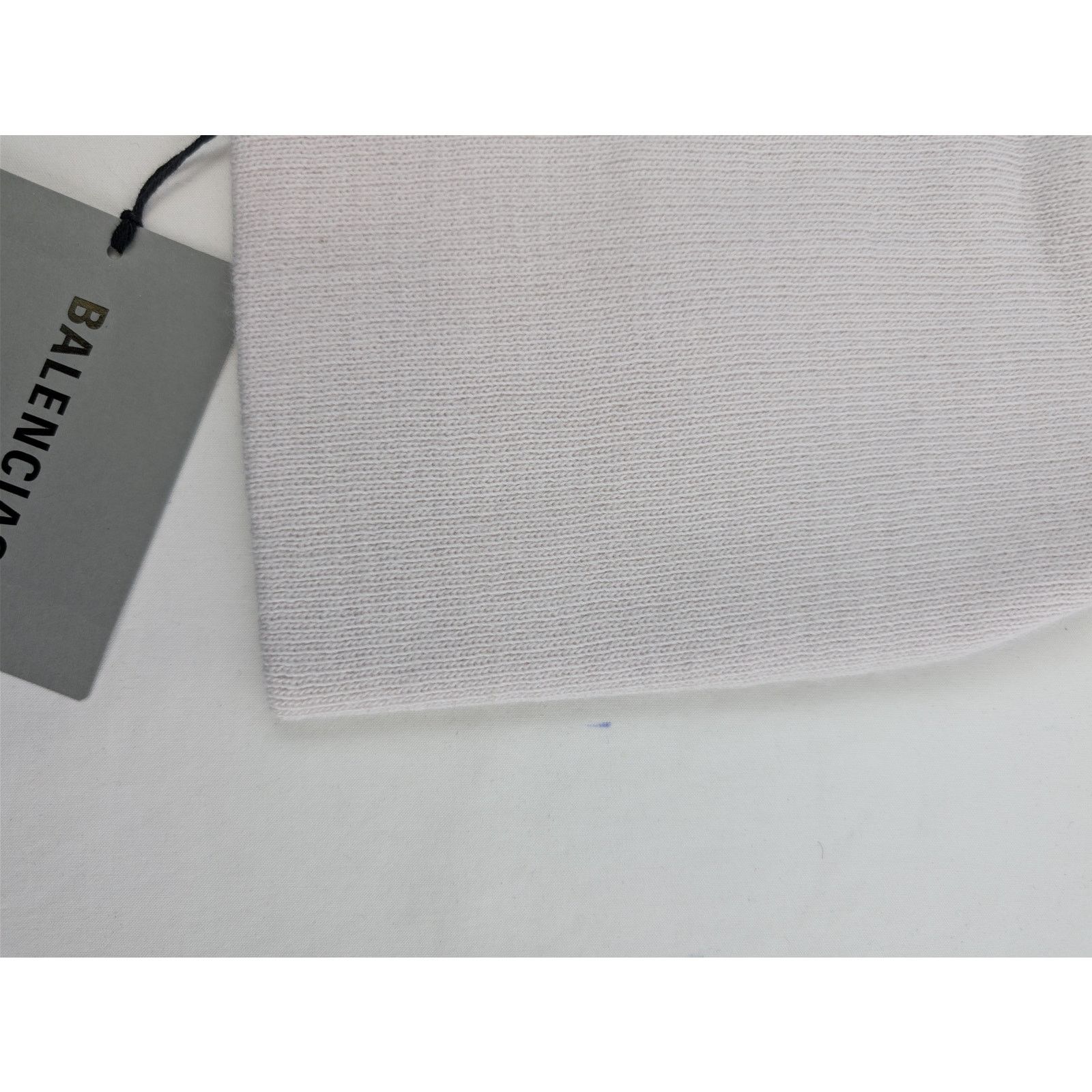 Balenciaga o1rshd1 Size: 2 / Beverly Hills Beanie Cap / Hat Off White Size ONE SIZE - 11 Thumbnail