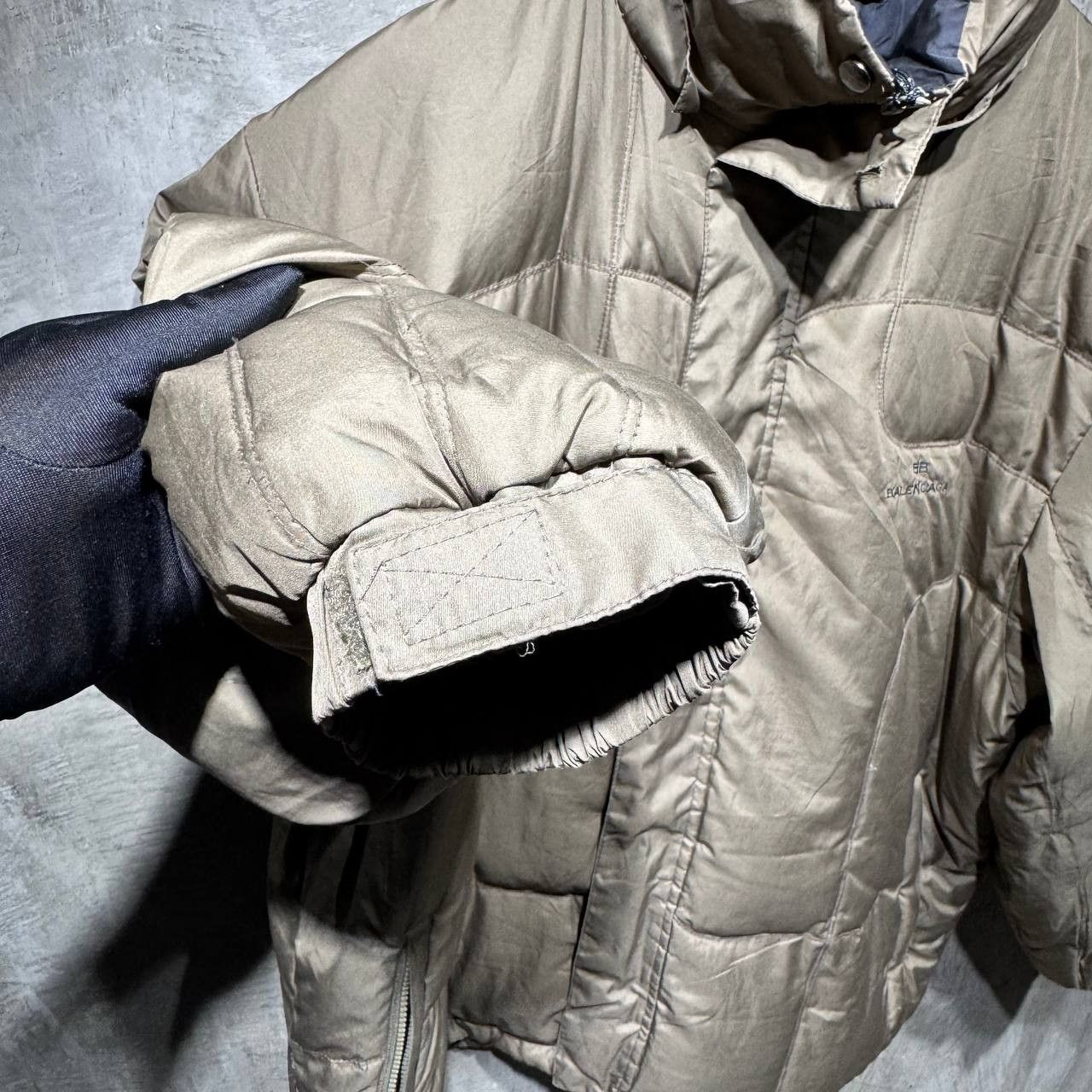 Balenciaga Balenciaga BB small logo embroidered puffer jacket Size US XXL / EU 58 / 5 - 6 Thumbnail