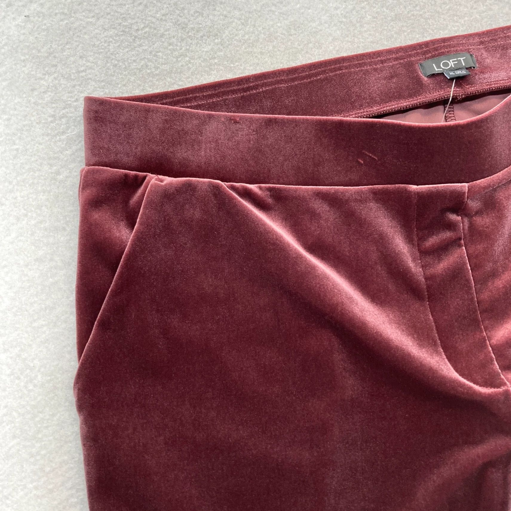 Loft LOFT Pull On Pants Women's XL Red Velvet Velour Stretch Skinny Ankle High Rise Size 26" / US 2 / IT 38 - 3 Thumbnail