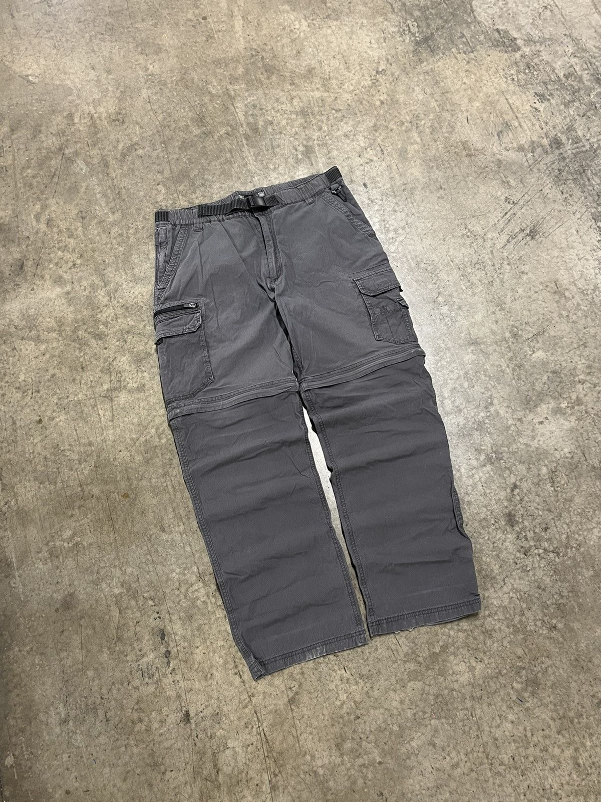 Vintage Vintage baggy fit cargo utility pants y2k skater streetwear Size US 34 / EU 50 - 1 Thumbnail