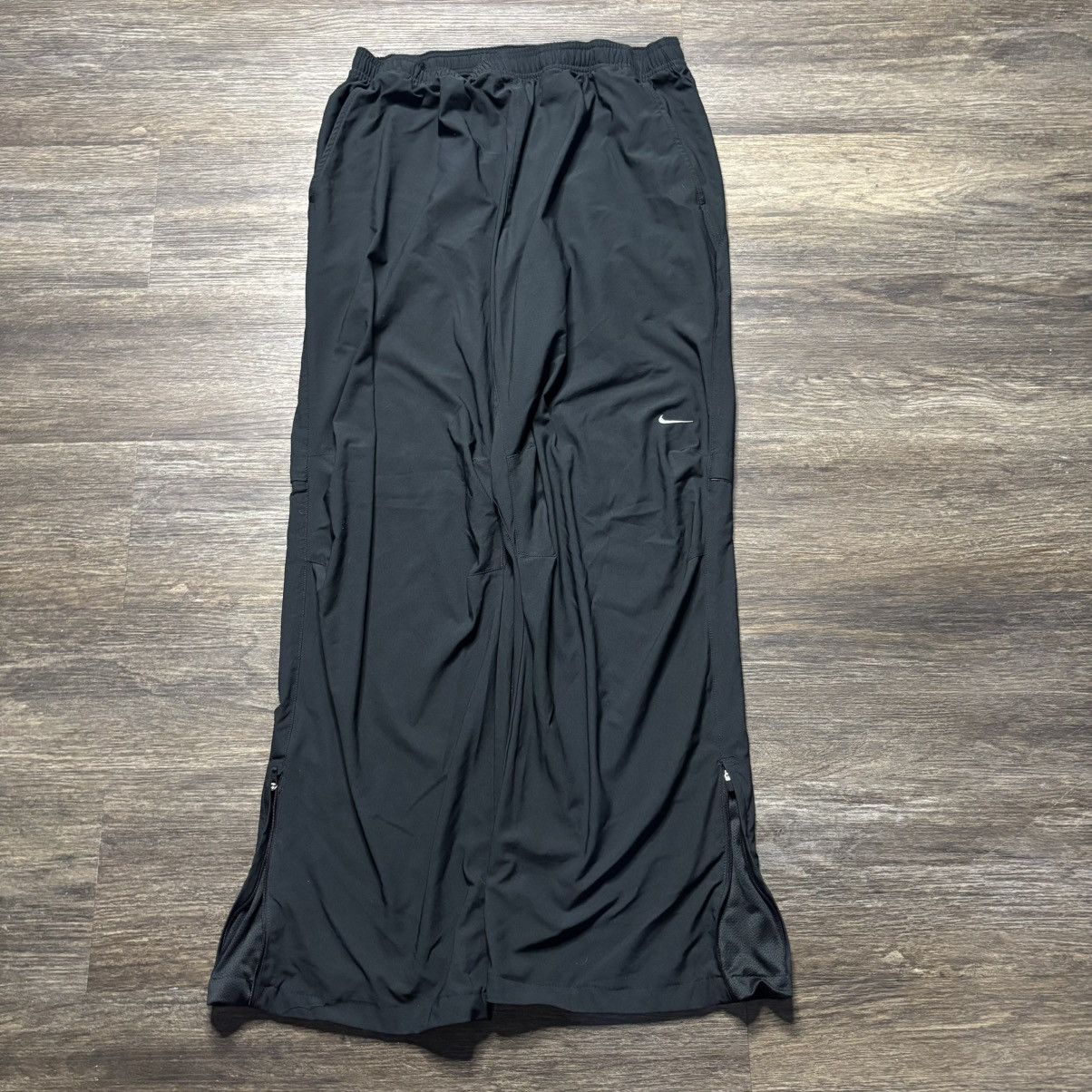 Nike Nike black track pants swoosh XL Size US 32 / EU 48 - 1 Thumbnail