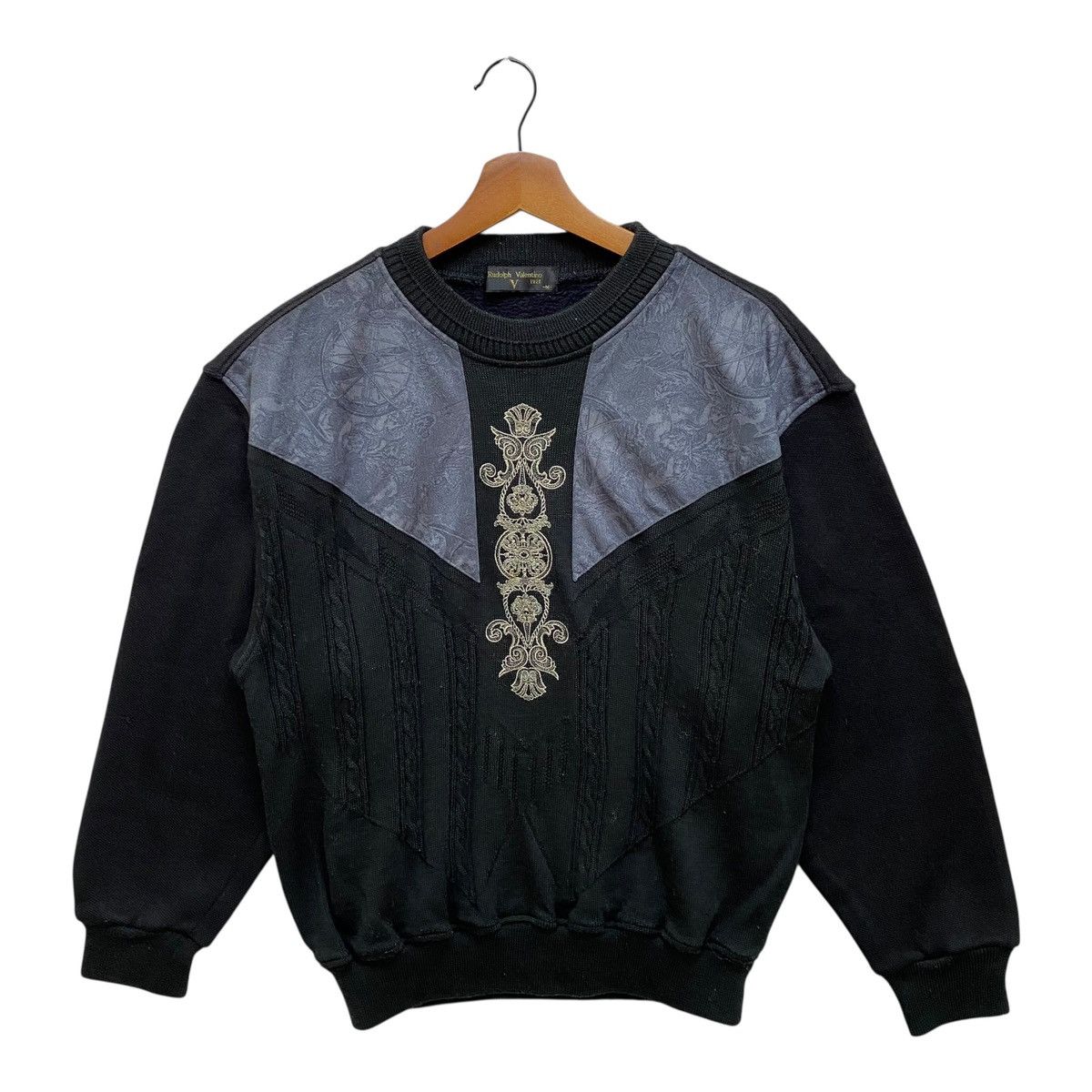 Valentino Rudolph Valentino Vintage Sweatshirt Black 90s Size M Size US M / EU 48-50 / 2 - 6 Thumbnail