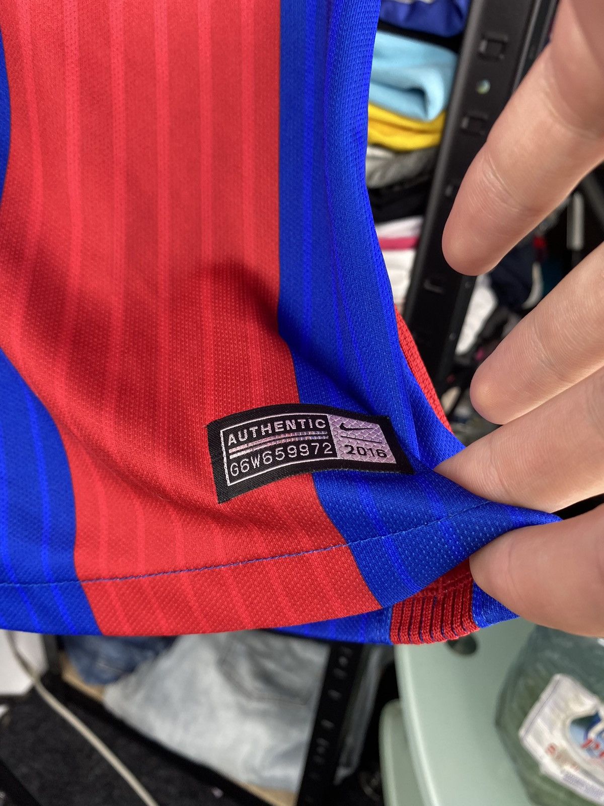 Nike × Vintage Nike FC Barcelona 2016-17 Stadium home shirt jersey by Nike Size S / US 4 / IT 40 - 4 Thumbnail