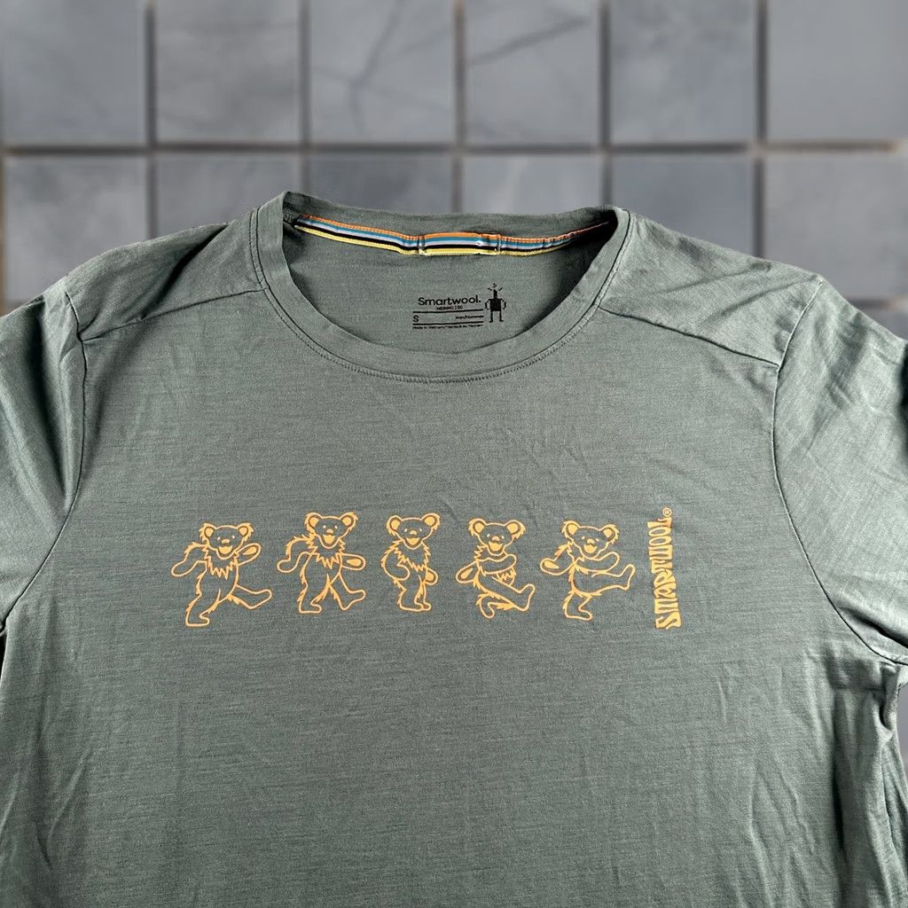 Smartwool Smartwool Grateful Dead Dancing Bears Shirt Mens S Merino 150 Long Sleeve Green Size US S / EU 44-46 / 1 - 1 Thumbnail