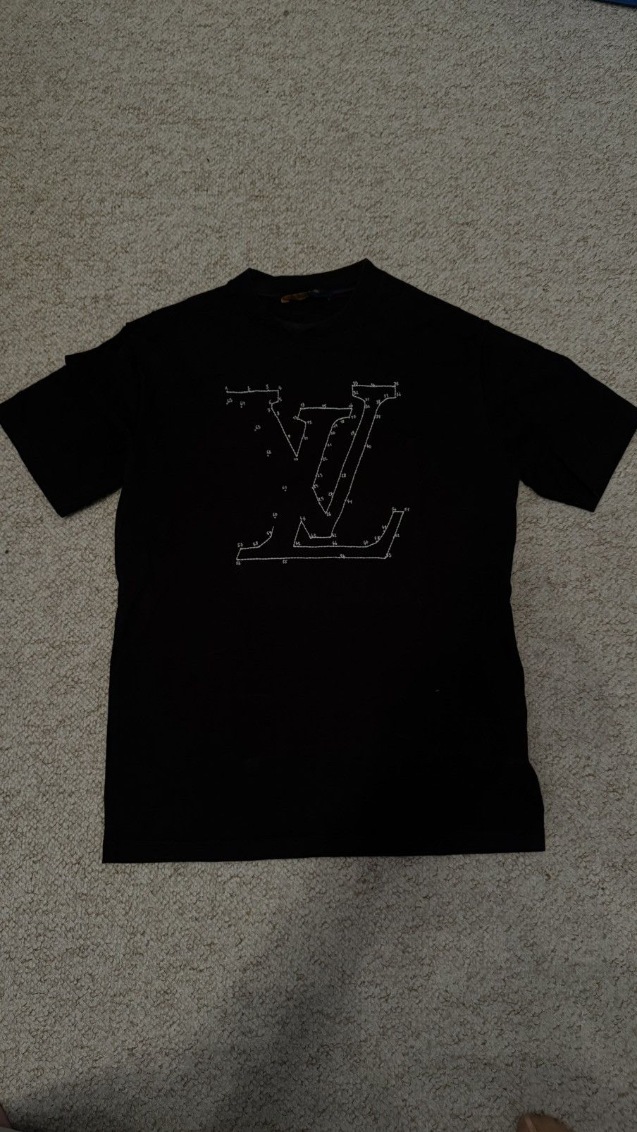 Louis Vuitton Louis Vuitton Stitch print tee Size US M / EU 48-50 / 2 - 1 Thumbnail