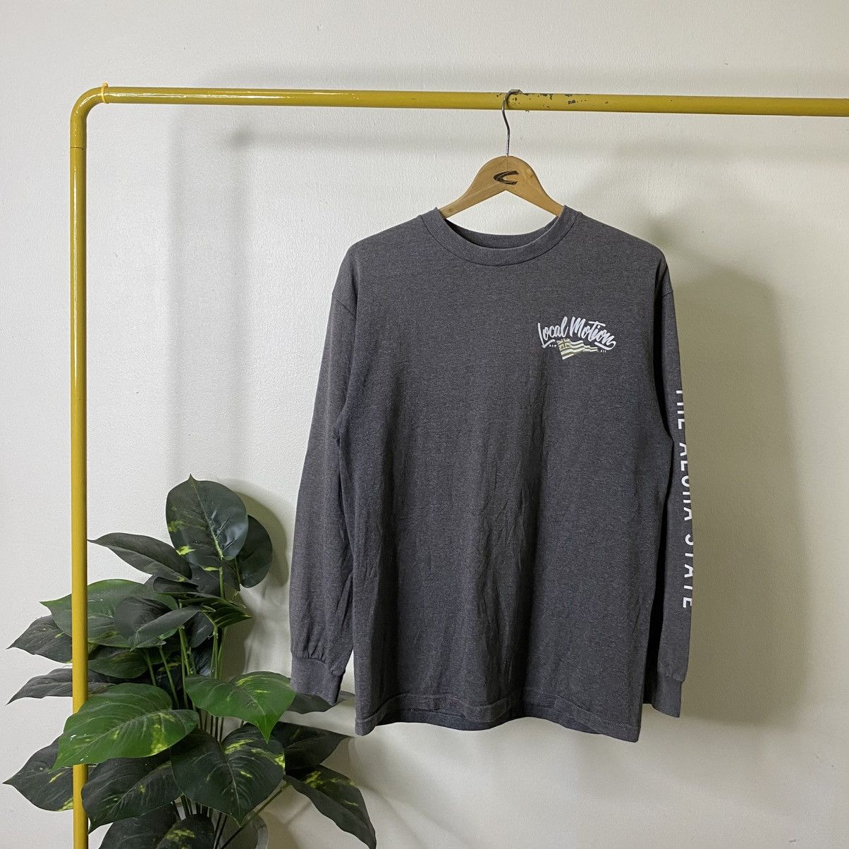 Vintage Y2K Local Motion Surf LS T Shirt Size US M / EU 48-50 / 2 - 4 Thumbnail
