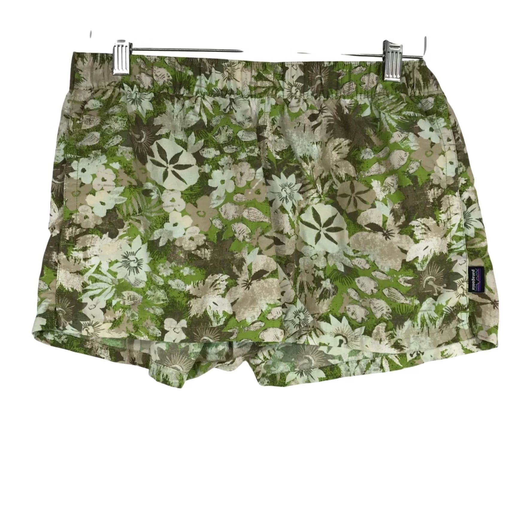 Patagonia Patagonia Womens Medium Green Floral Pull-On Shorts - Baggies Size 32" / US 10 / IT 46 - 2 Thumbnail