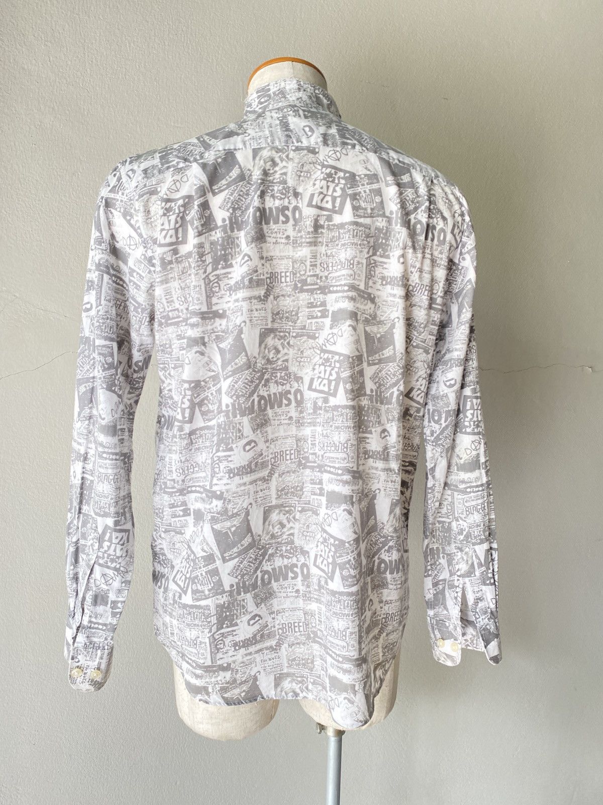 Japanese Brand Splendid satisfaction Gray Newspaper Print Button-Up Shirt Size US M / EU 48-50 / 2 - 11 Thumbnail