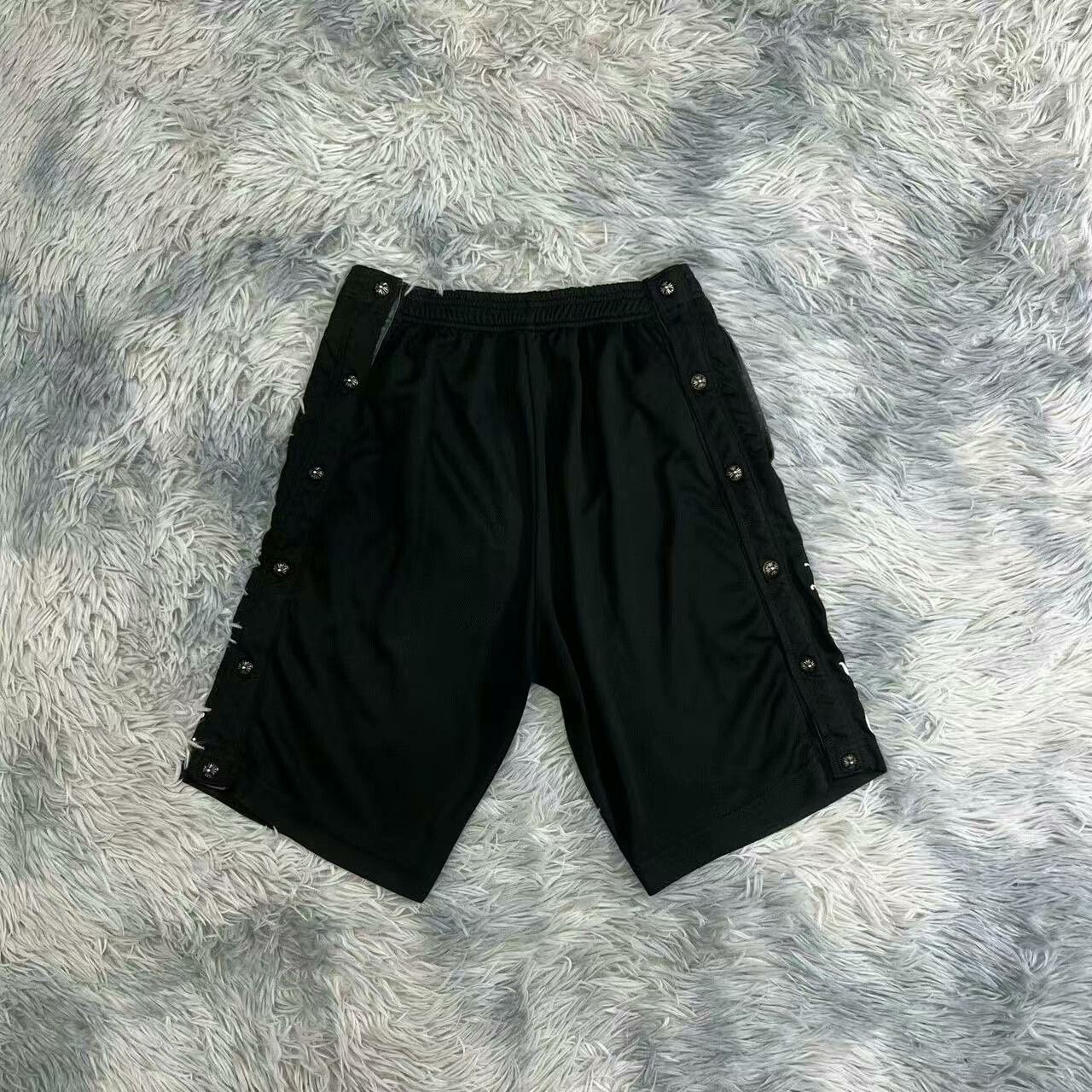 Chrome Hearts chrome hearts side-button black shorts Size US 26 / EU 42 - 1 Thumbnail