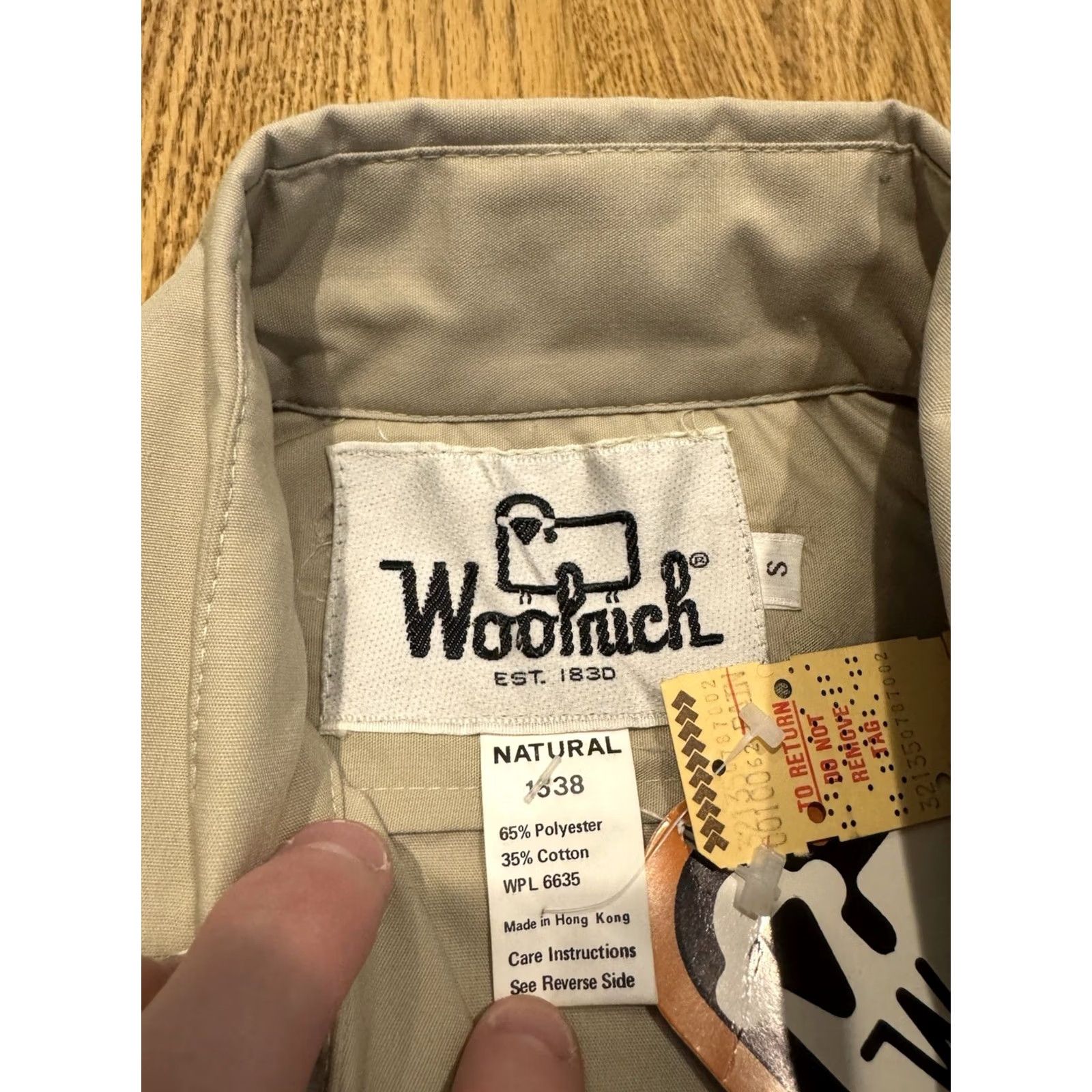 Vintage VINTAGE Woolrich Button-Up Shirt Men’s Small Safari Pockets NOS 90s Outdoor Beige Cotton Polyester Cotton Blend Regular Men's Shirt Size US S / EU 44-46 / 1 - 4 Thumbnail